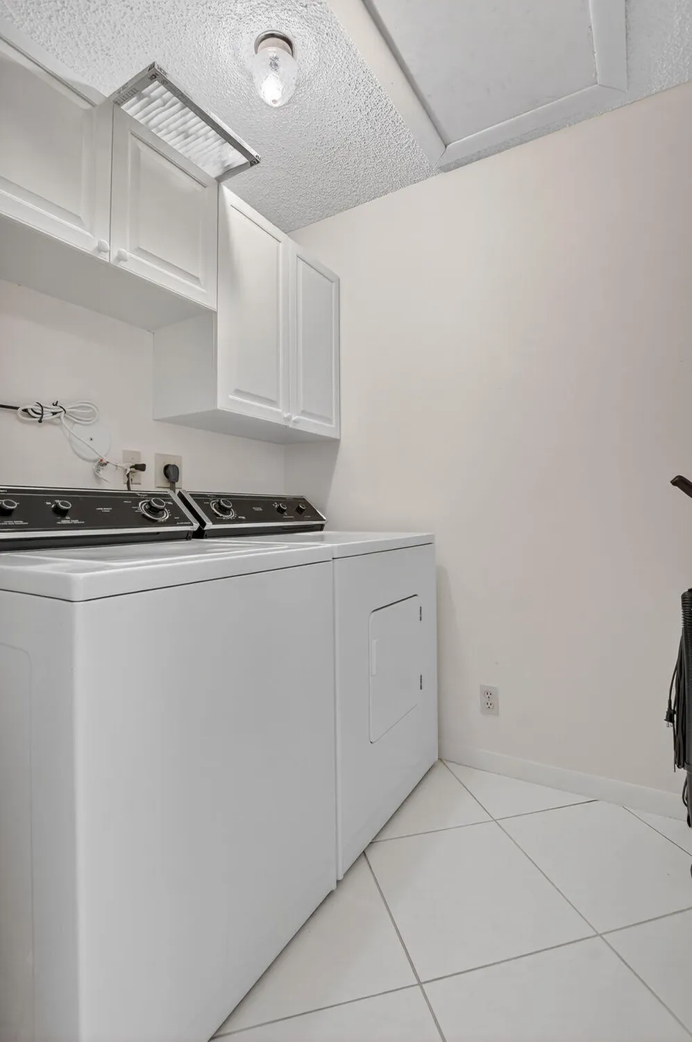 Property Slideshow image 29 of 65 | 8129 springtree rd, Boca Raton, FL, 33496