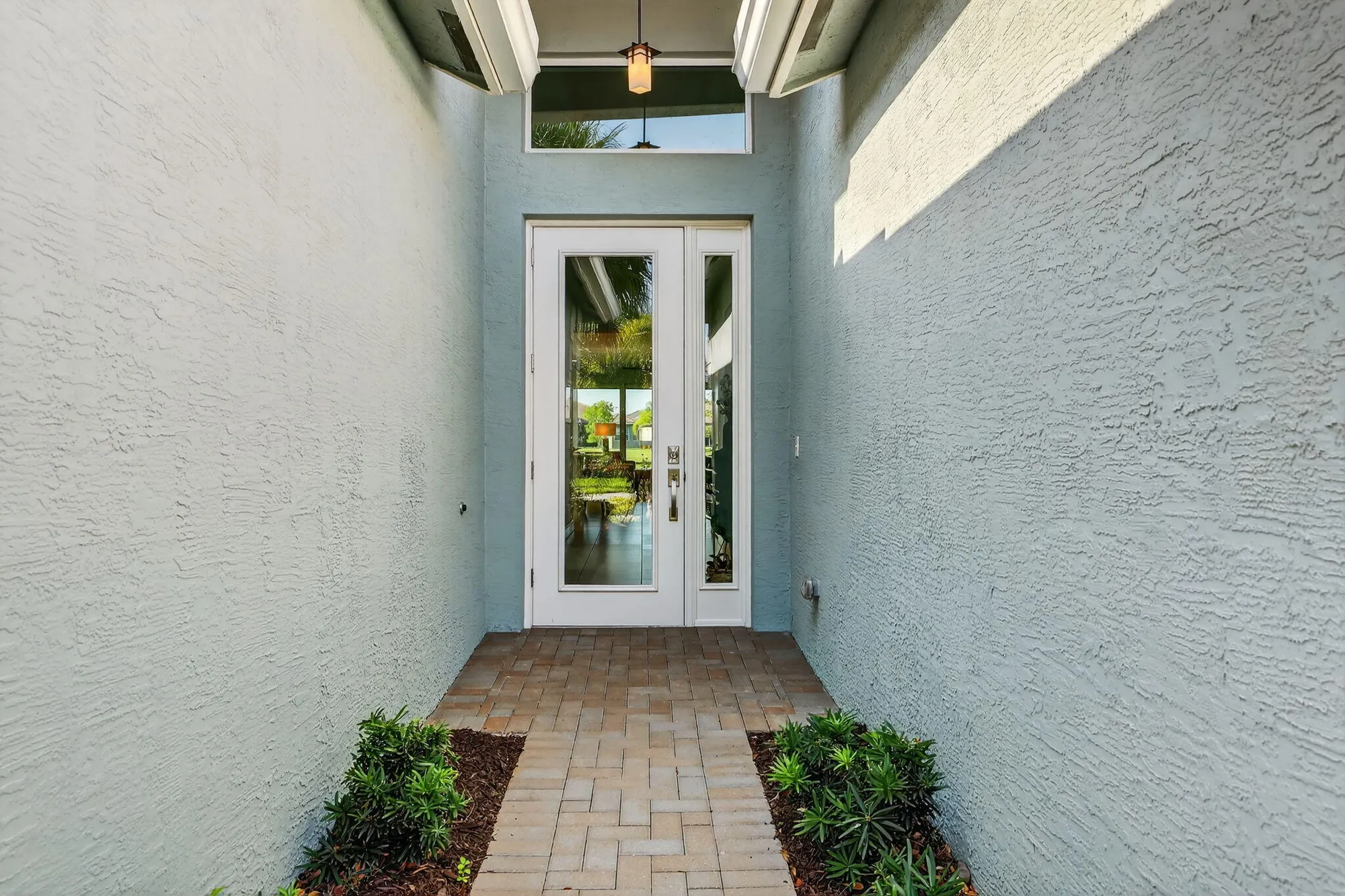 Property Slideshow image 7 of 101 | 11742 sw sailfish isles way, Port Saint Lucie, FL, 34987