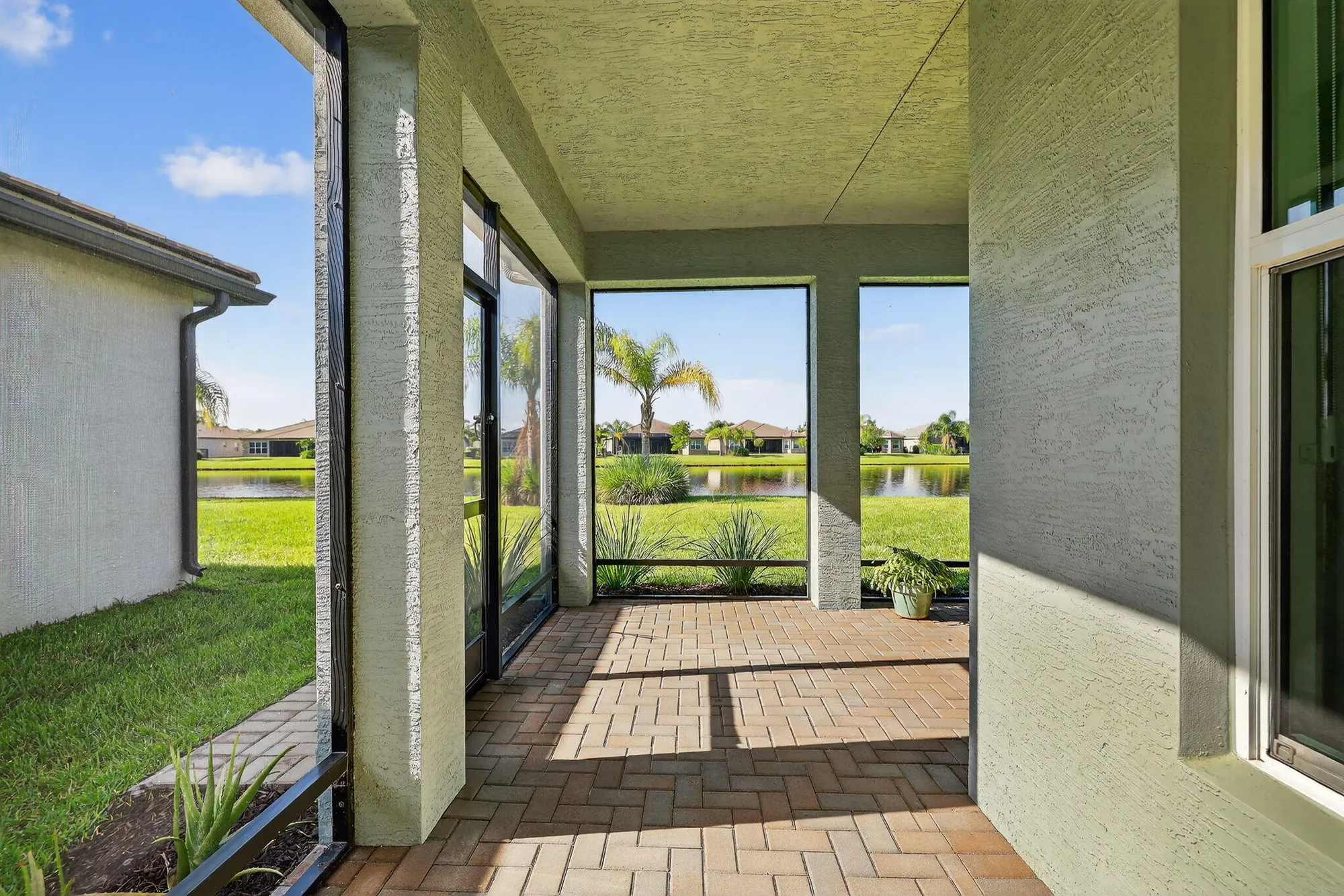 Property Slideshow image 36 of 101 | 11742 sw sailfish isles way, Port Saint Lucie, FL, 34987
