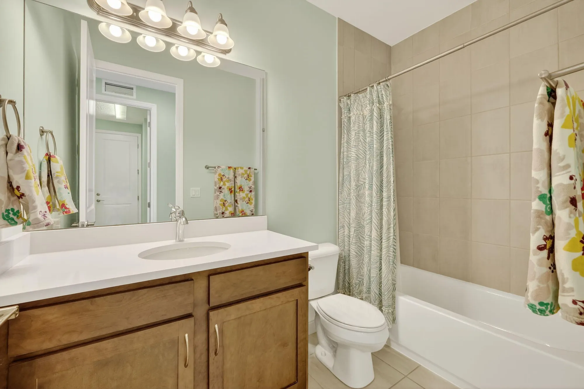 Property Slideshow image 29 of 101 | 11742 sw sailfish isles way, Port Saint Lucie, FL, 34987