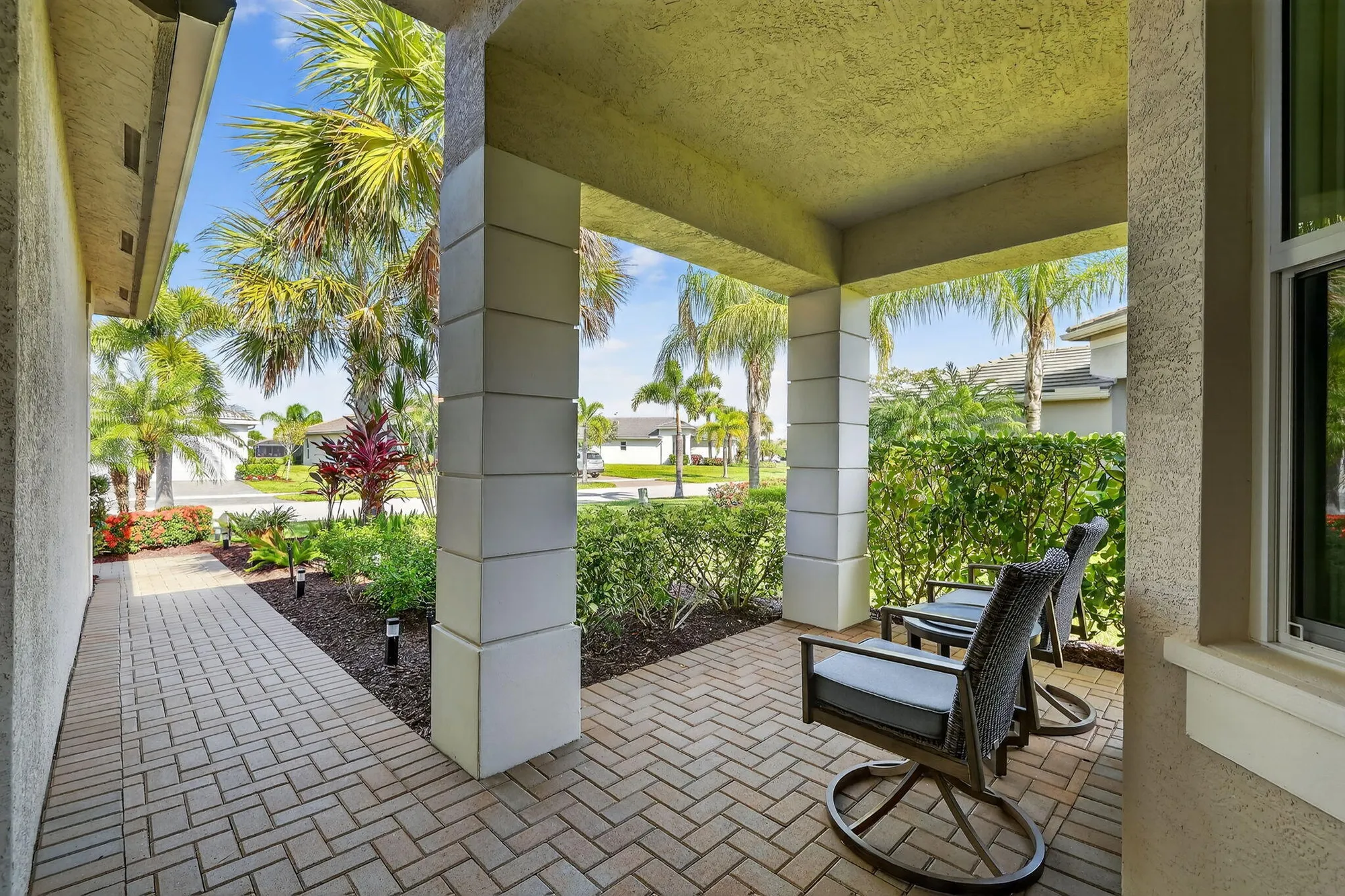 Property Slideshow image 6 of 102 | 10679 sw sunray st, Port Saint Lucie, FL, 34987