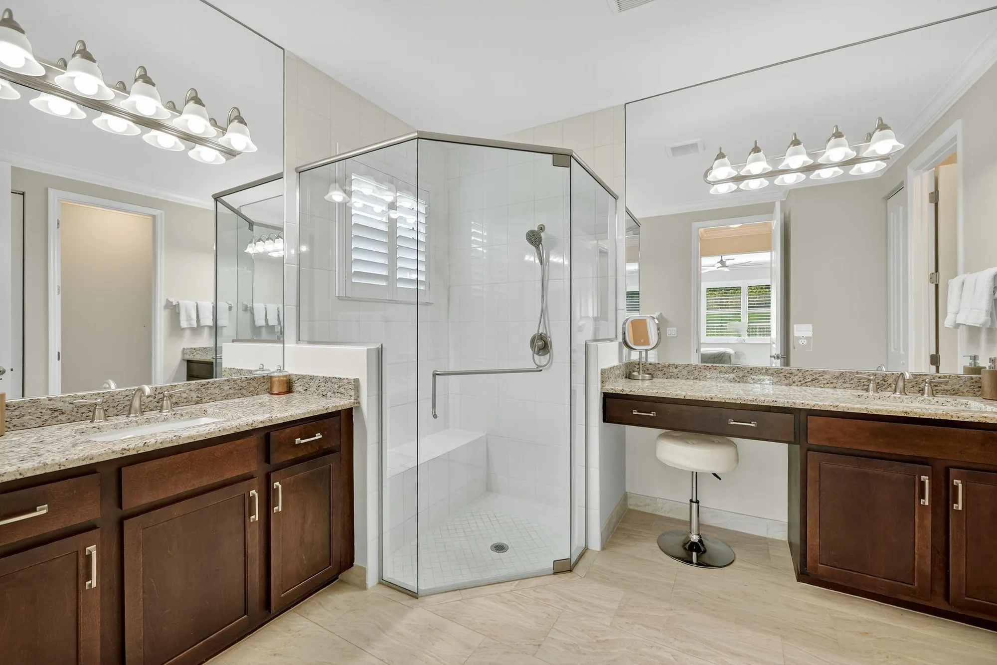 Property Slideshow image 27 of 102 | 10679 sw sunray st, Port Saint Lucie, FL, 34987