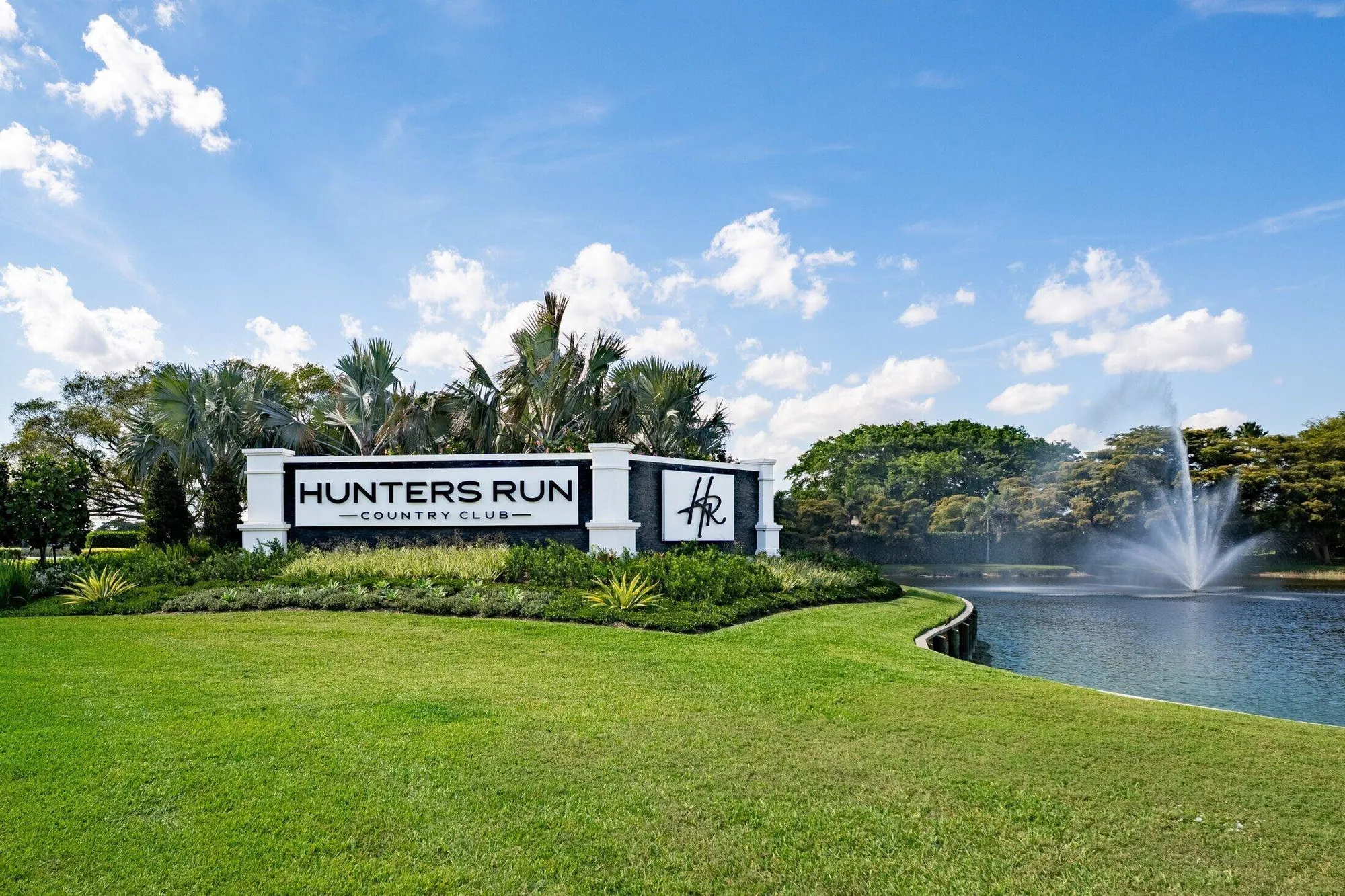 Property Slideshow image 53 of 73 | 14 oaks ln, Boynton Beach, FL, 33436