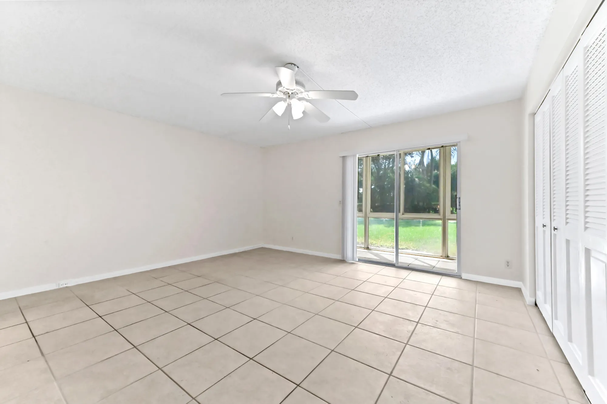 Property Slideshow image 15 of 28 | 1010 newcastle a # 1010, Boca Raton, FL, 33434