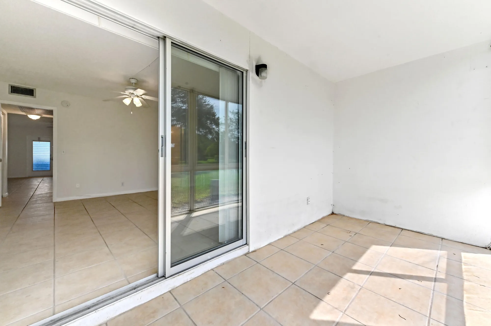 Property Slideshow image 22 of 28 | 1010 newcastle a # 1010, Boca Raton, FL, 33434