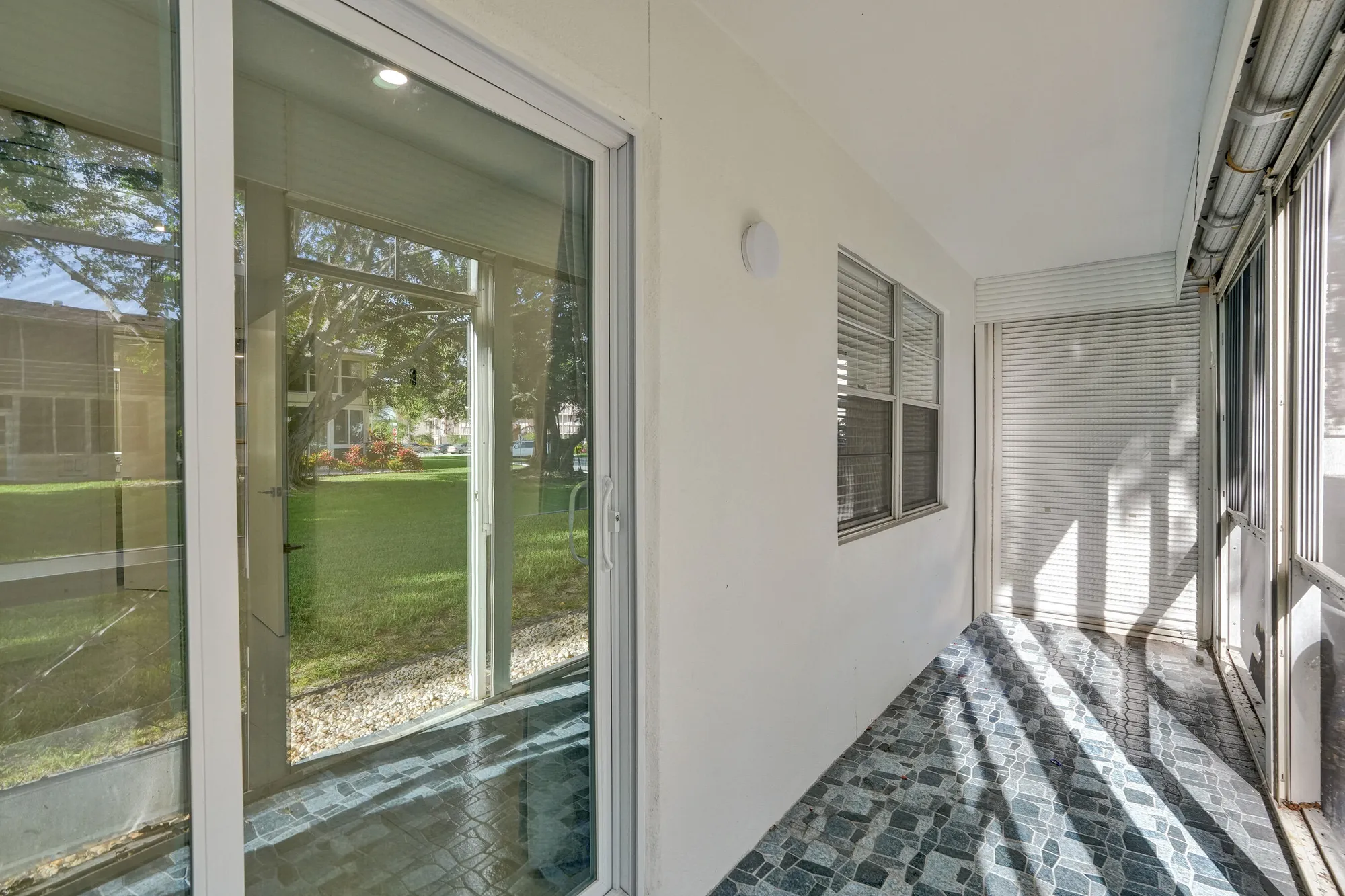 Property Slideshow image 28 of 39 | 8 richmond b # 8, Deerfield Beach, FL, 33442