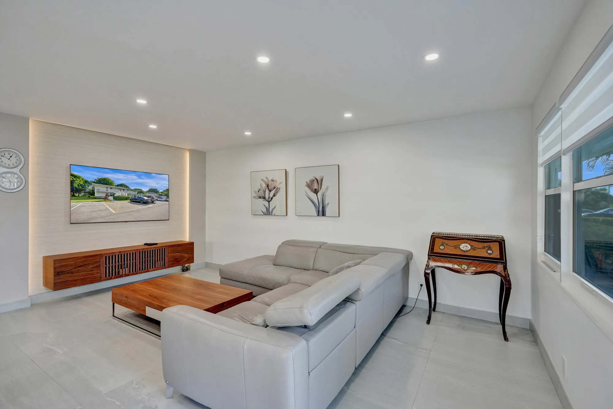 Property Slideshow image 5 of 39 | 8 richmond b # 8, Deerfield Beach, FL, 33442