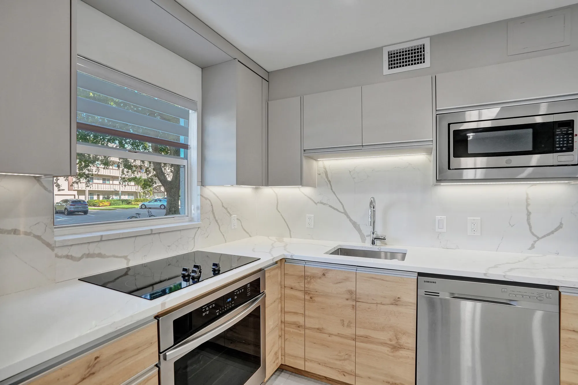 Property Slideshow image 15 of 39 | 8 richmond b # 8, Deerfield Beach, FL, 33442