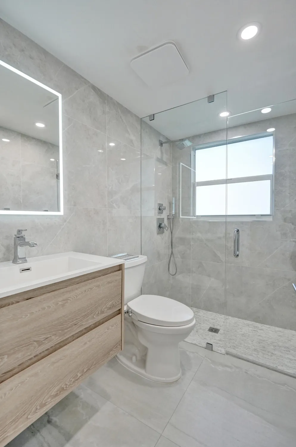 Property Slideshow image 27 of 39 | 8 richmond b # 8, Deerfield Beach, FL, 33442