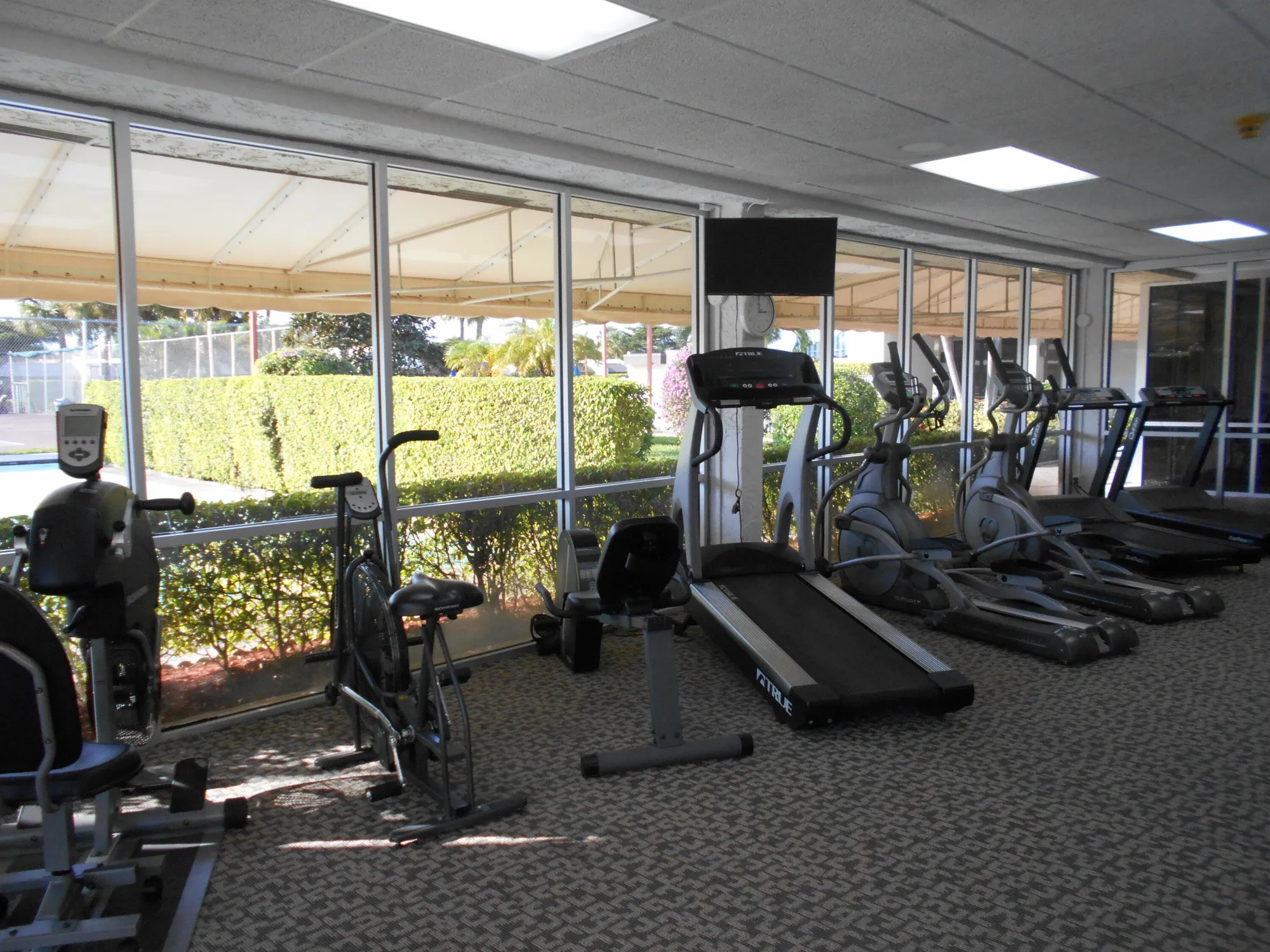 Property Slideshow image 26 of 27 | 123 lake gloria dr, West Palm Beach, FL, 33411