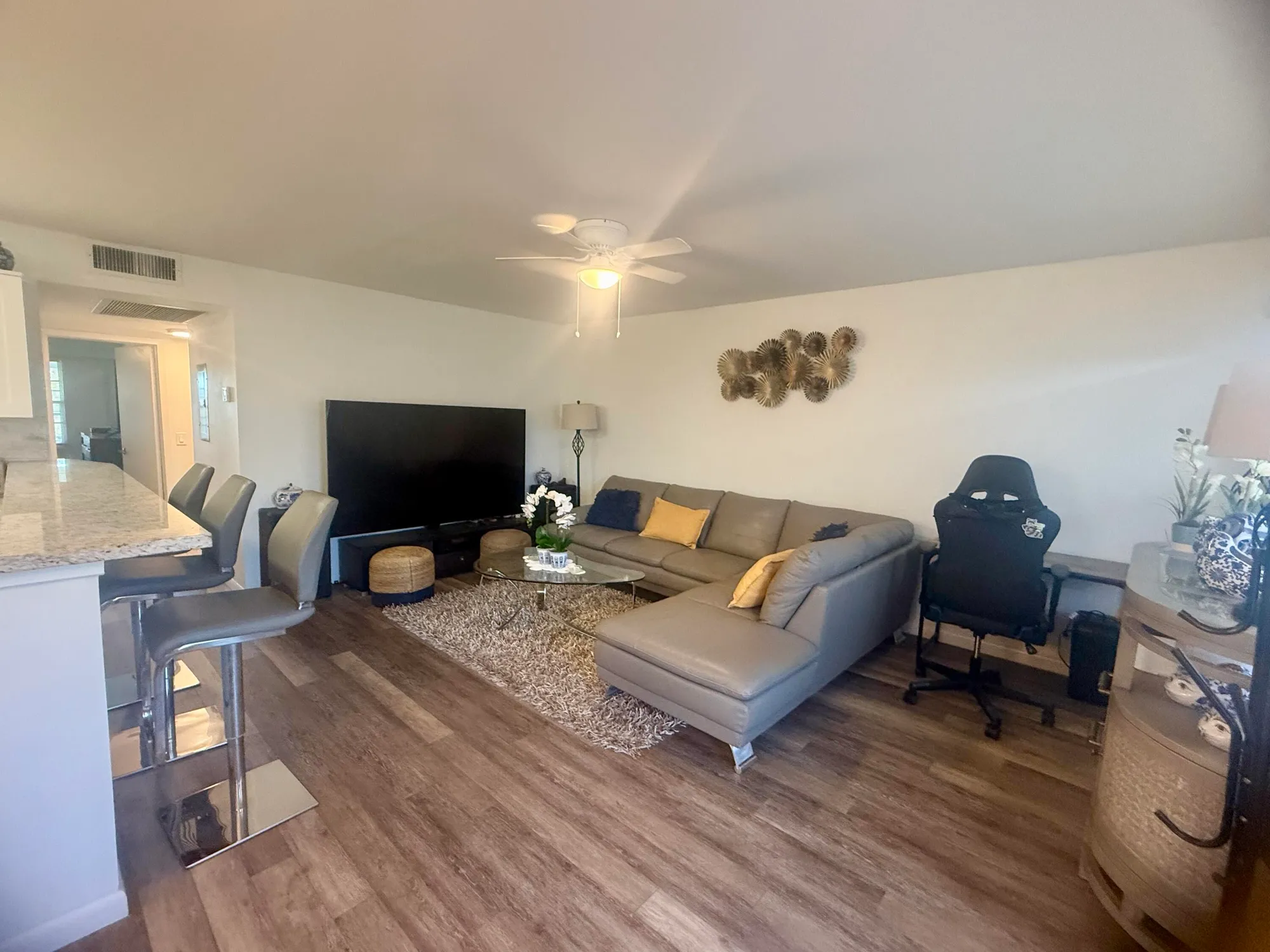 Property Slideshow image 8 of 30 | 209 brighton e, Boca Raton, FL, 33434