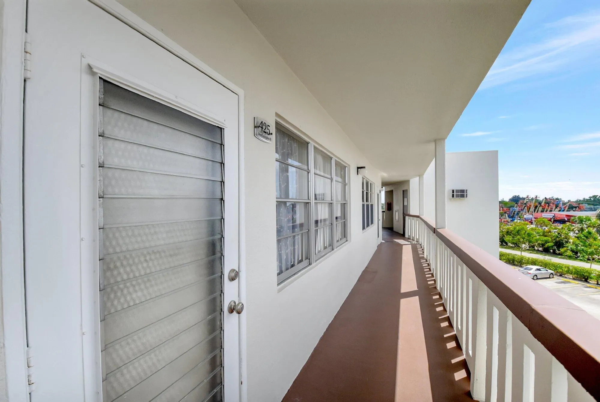 Property Slideshow image 4 of 45 | 425 southampton b # 425, West Palm Beach, FL, 33417