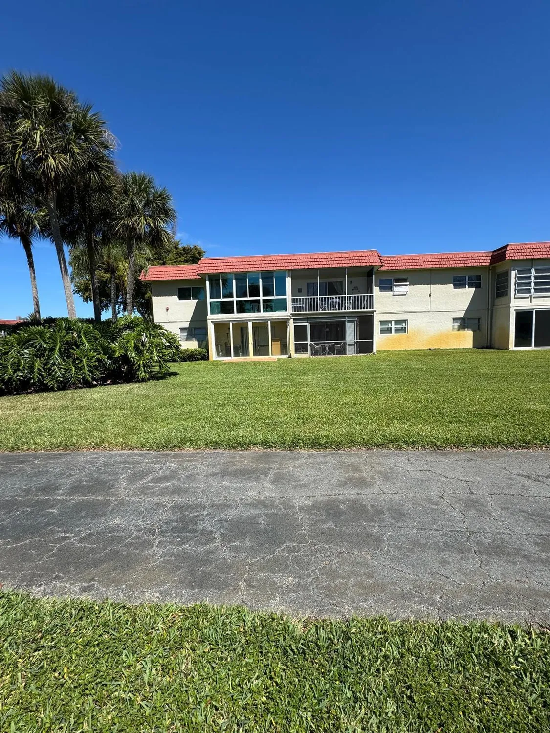 Property Slideshow image 30 of 32 | 33 abbey ln apt 207, Delray Beach, FL, 33446