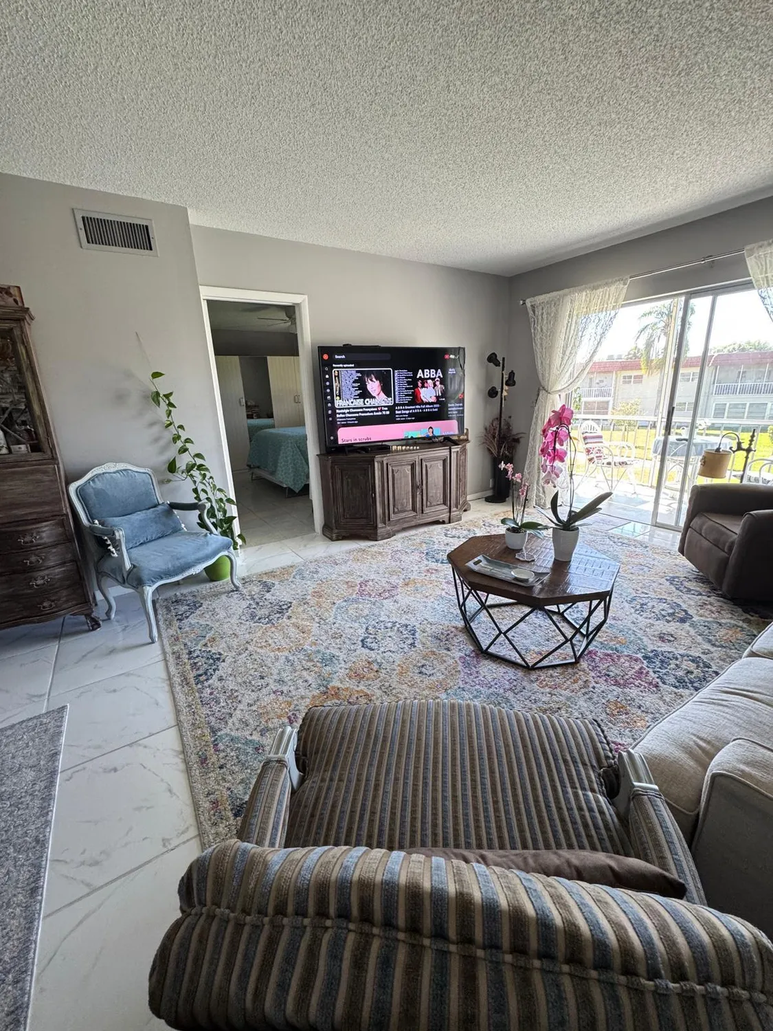 Property Slideshow image 5 of 32 | 33 abbey ln apt 207, Delray Beach, FL, 33446