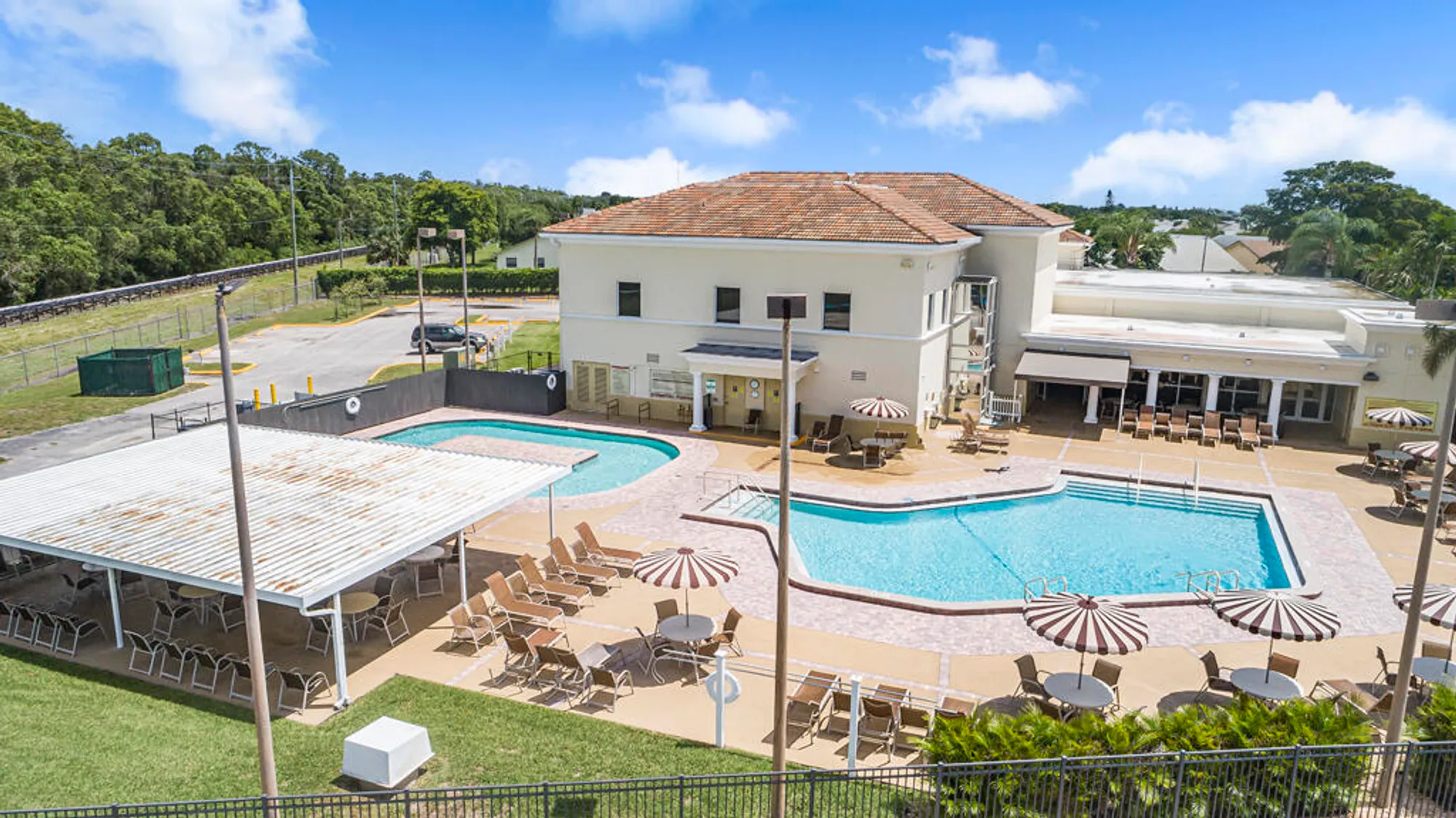 Property Slideshow image 26 of 38 | 302 norwich m # 302, West Palm Beach, FL, 33417