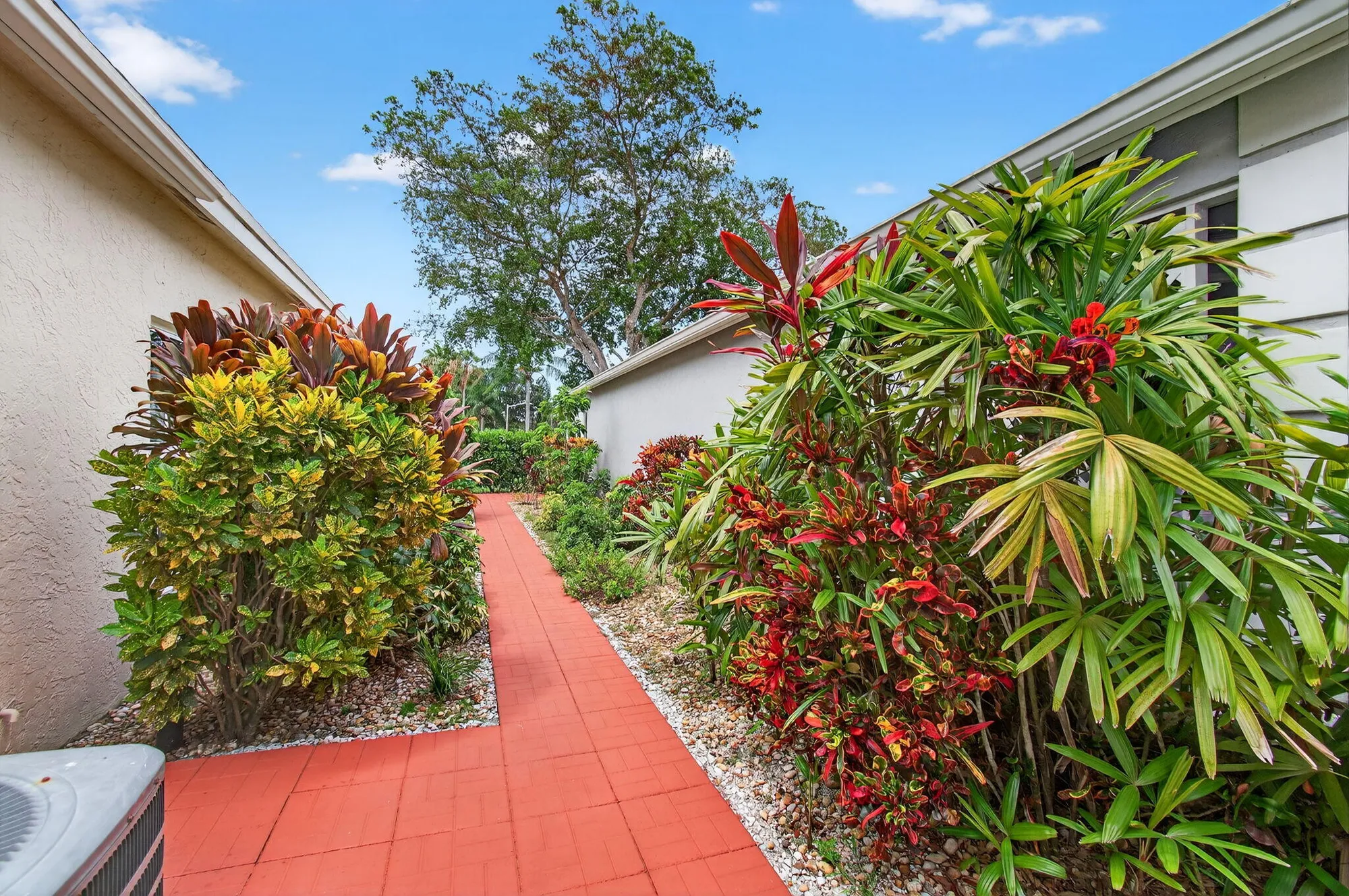 Property Slideshow image 10 of 84 | 7629 mansfield hollow rd, Delray Beach, FL, 33446