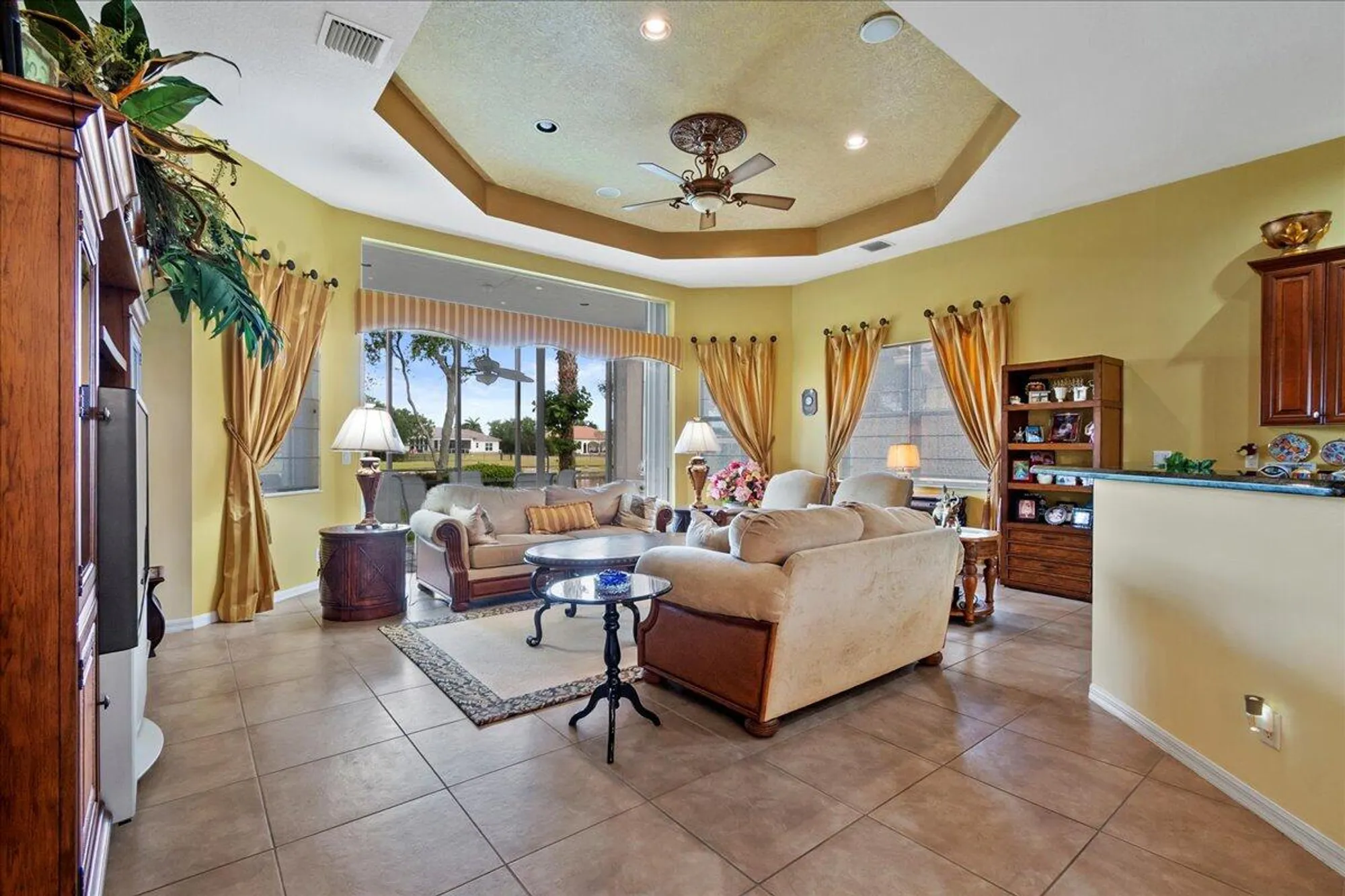 Property Slideshow image 19 of 49 | 8839 via avellino, Lake Worth, FL, 33467
