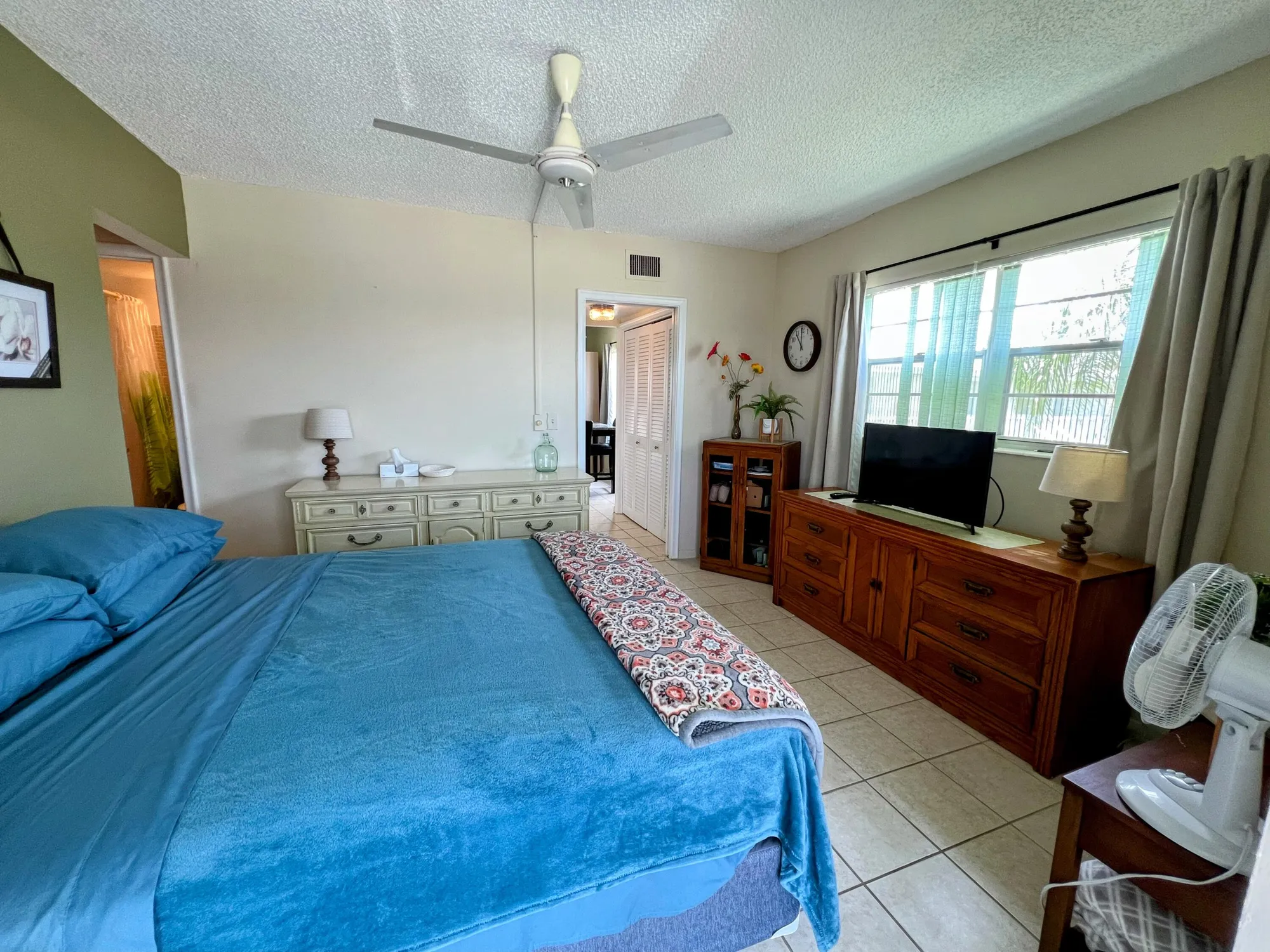 Property Slideshow image 5 of 19 | 113 easthampton e unit e, West Palm Beach, FL, 33417
