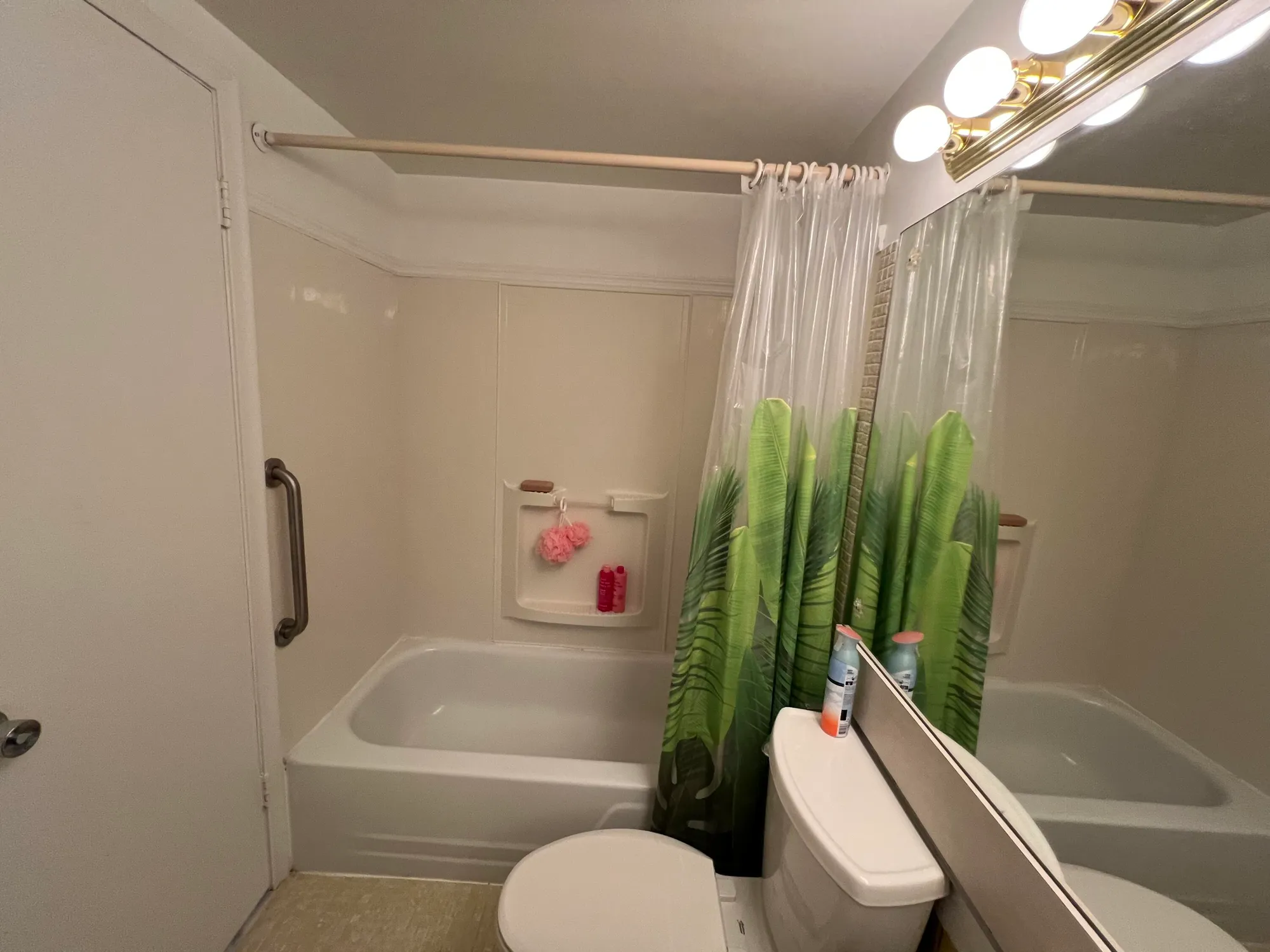 Property Slideshow image 13 of 19 | 113 easthampton e unit e, West Palm Beach, FL, 33417