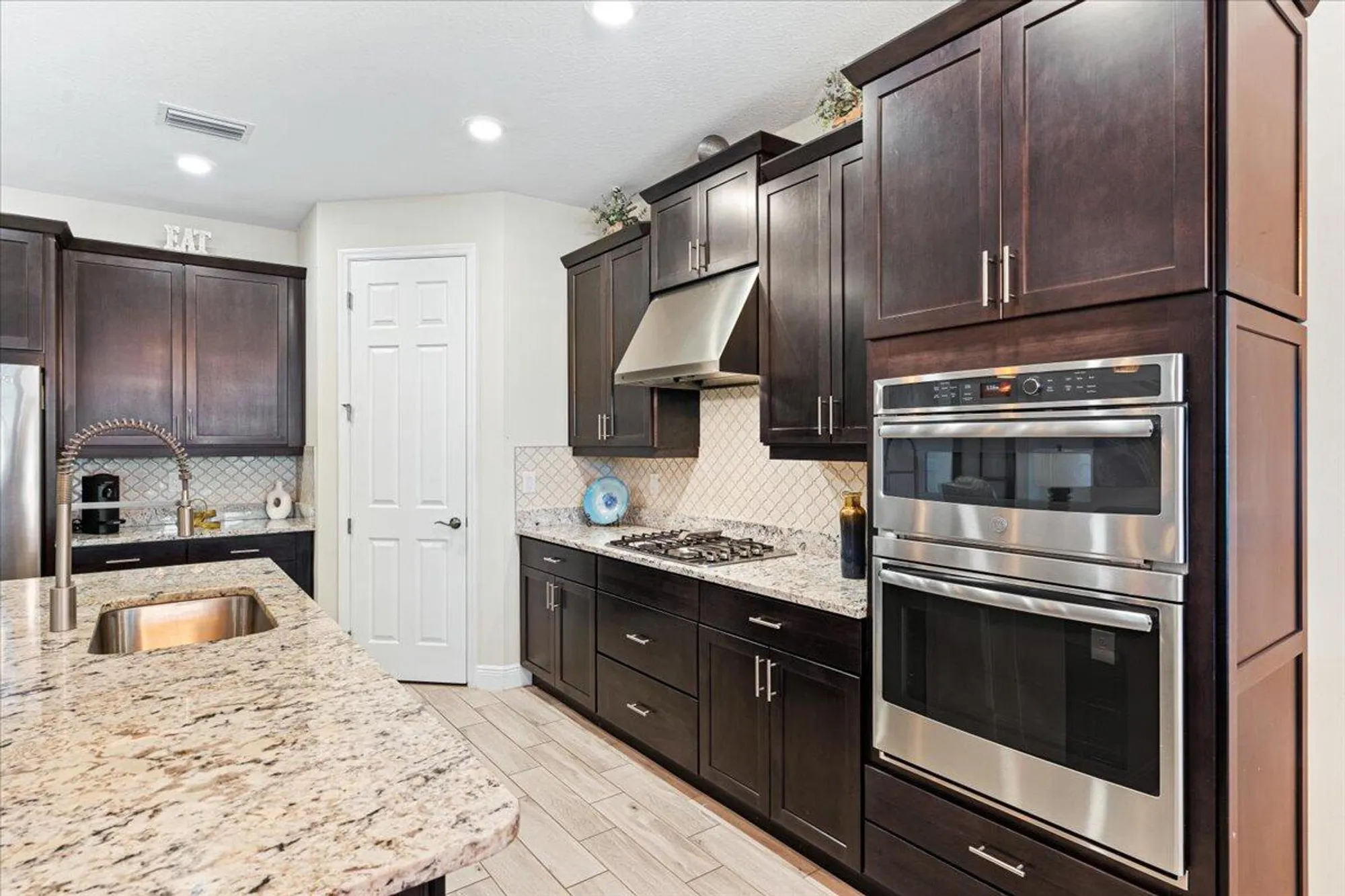Property Slideshow image 19 of 71 | 10354 sw ligustrum dr, Port Saint Lucie, FL, 34987