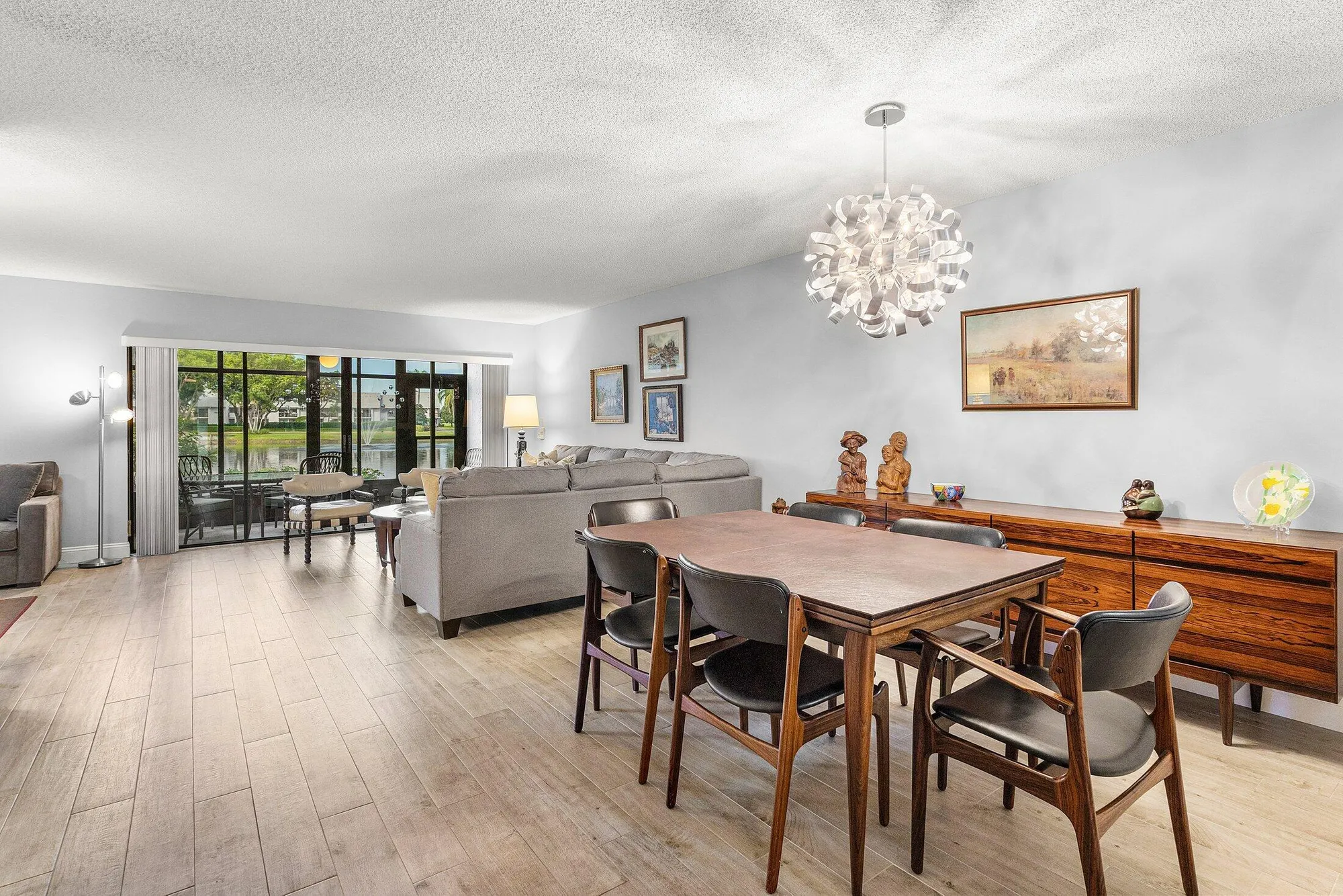 Property Slideshow image 7 of 49 | 5106 oak hill ln 911, Delray Beach, FL, 33484