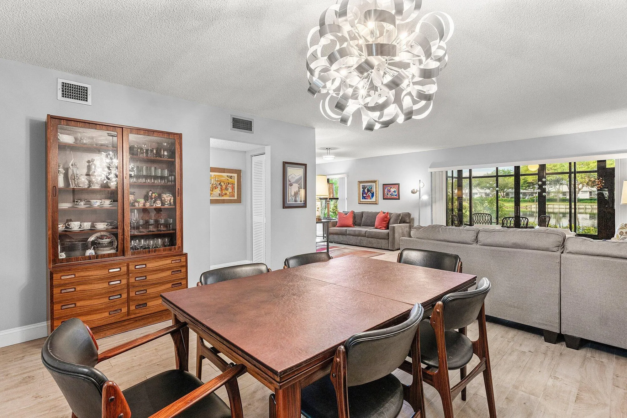 Property Slideshow image 6 of 49 | 5106 oak hill ln 911, Delray Beach, FL, 33484