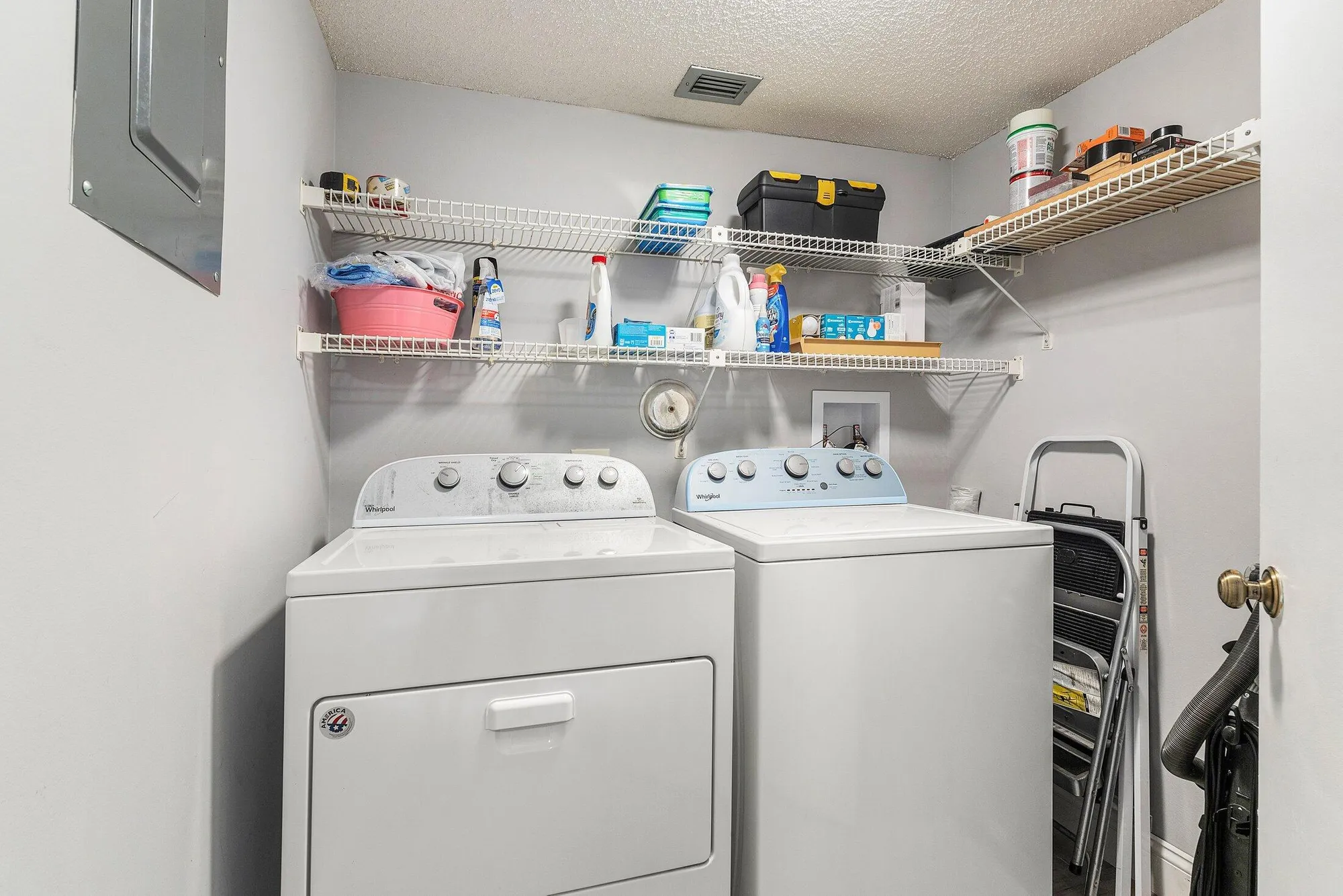 Property Slideshow image 21 of 49 | 5106 oak hill ln 911, Delray Beach, FL, 33484