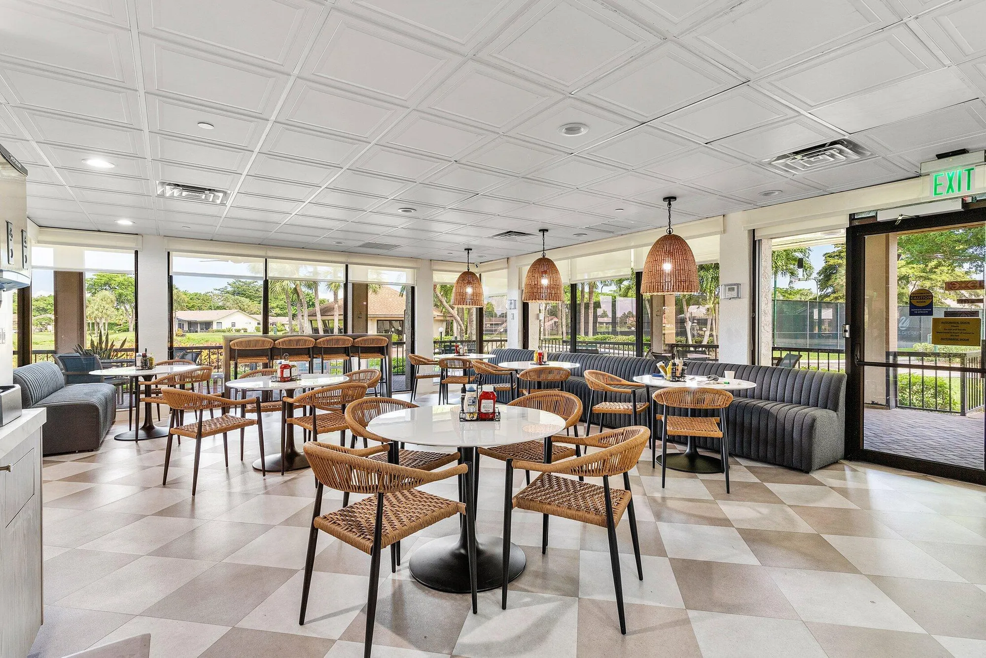 Property Slideshow image 32 of 49 | 5106 oak hill ln 911, Delray Beach, FL, 33484