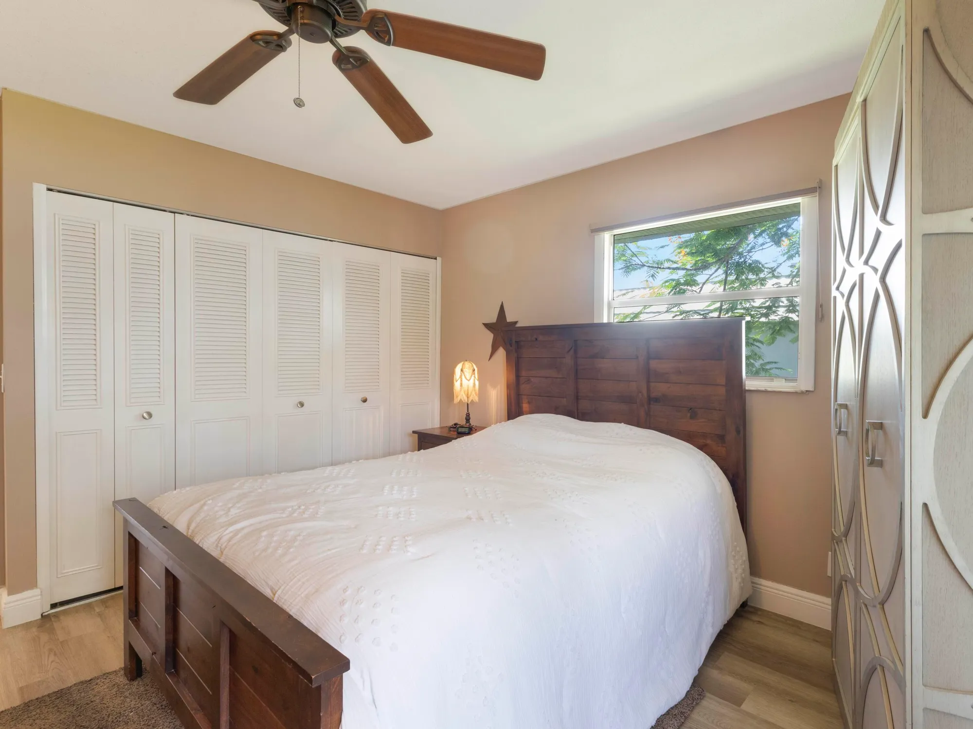 Property Slideshow image 11 of 31 | 652 flanders, Delray Beach, FL, 33484