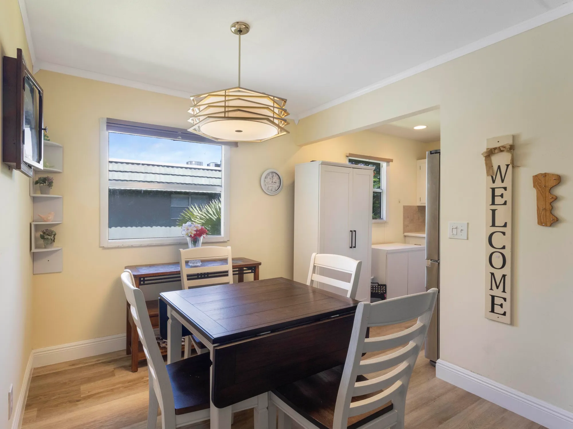 Property Slideshow image 5 of 31 | 652 flanders, Delray Beach, FL, 33484