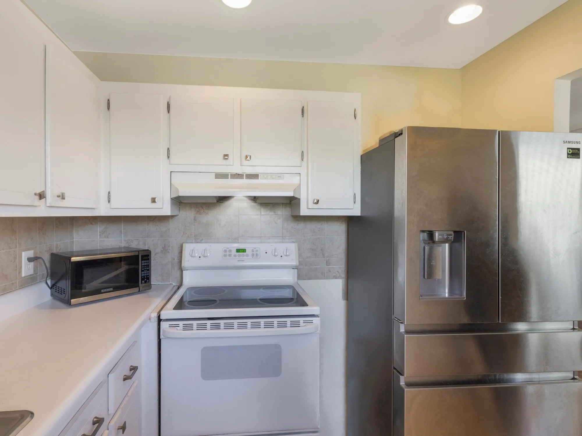 Property Slideshow image 2 of 31 | 652 flanders, Delray Beach, FL, 33484