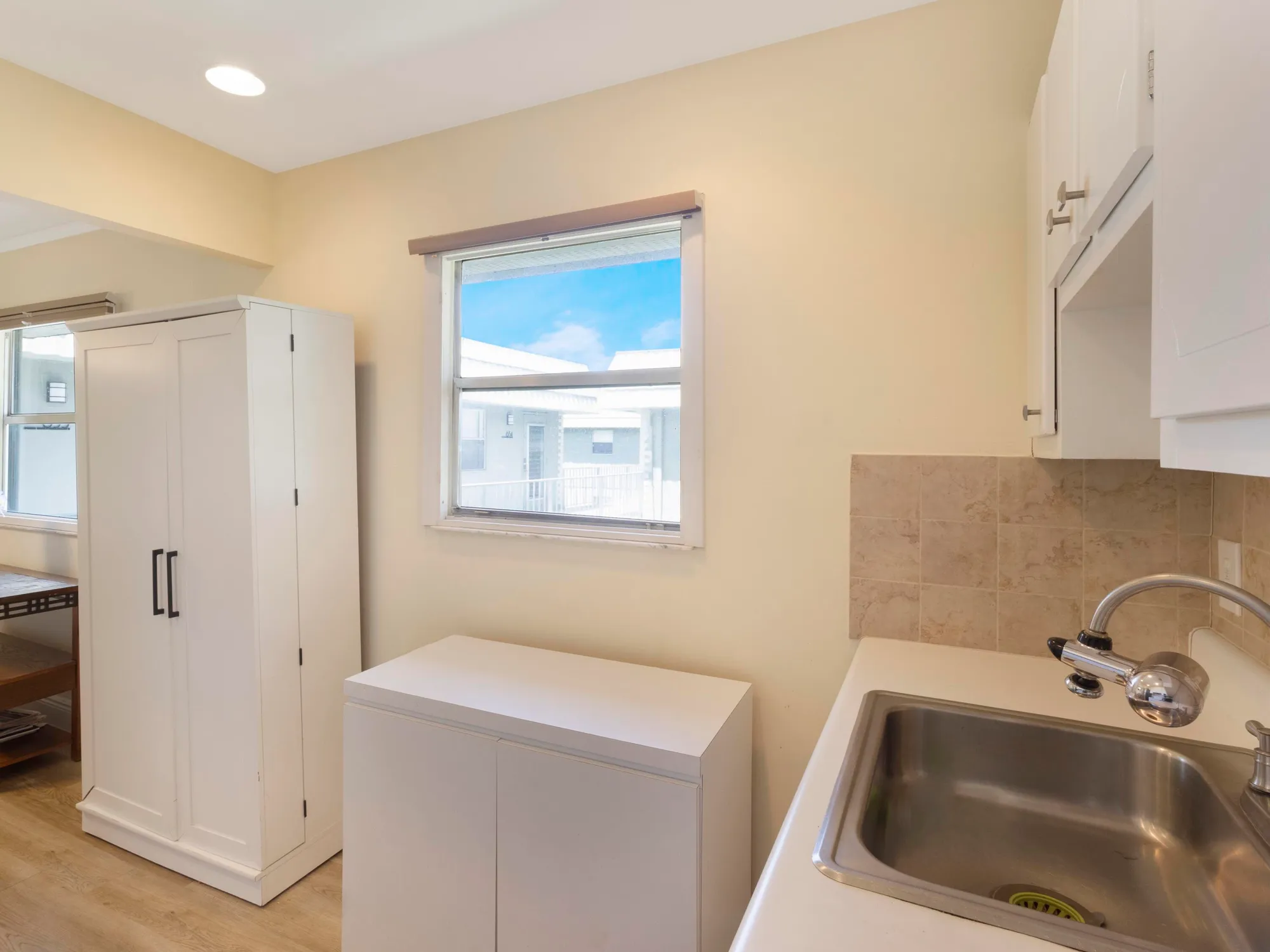 Property Slideshow image 3 of 31 | 652 flanders, Delray Beach, FL, 33484