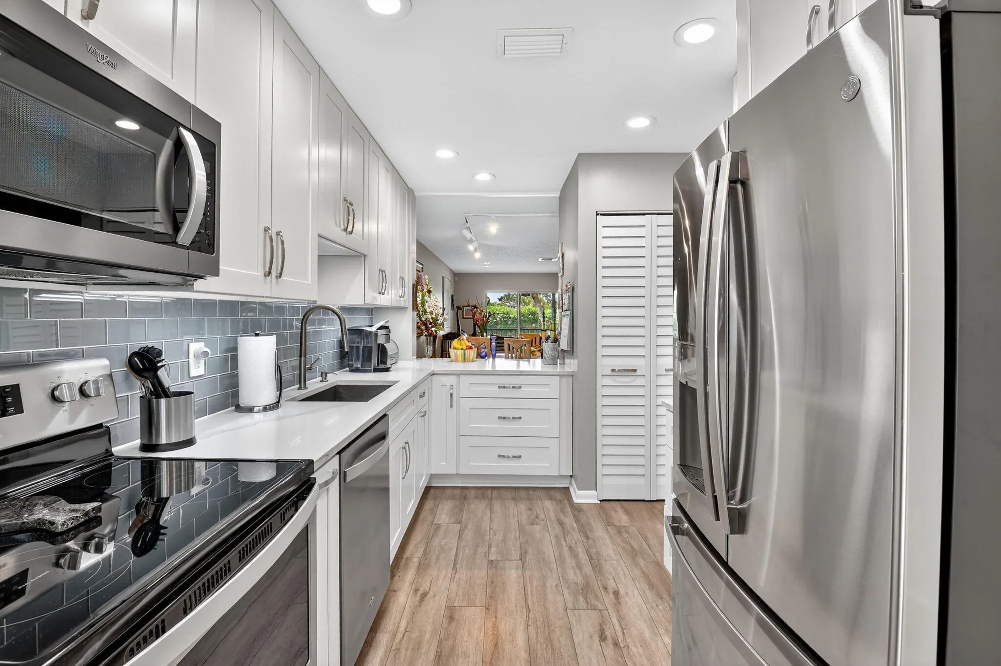 Property Slideshow image 11 of 84 | 13 southport ln f, Boynton Beach, FL, 33436