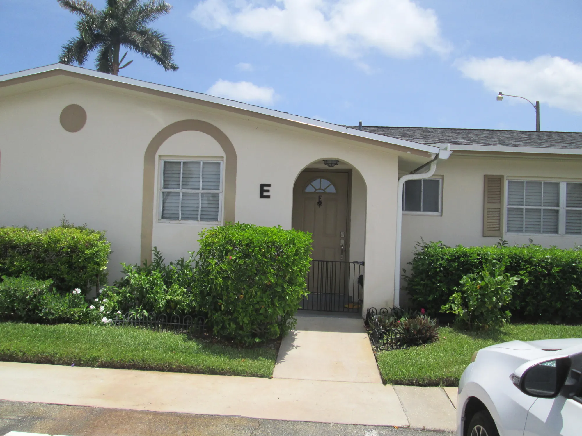 Property Slideshow image 2 of 46 | 2670 barkley dr e unit ee e, West Palm Beach, FL, 33415