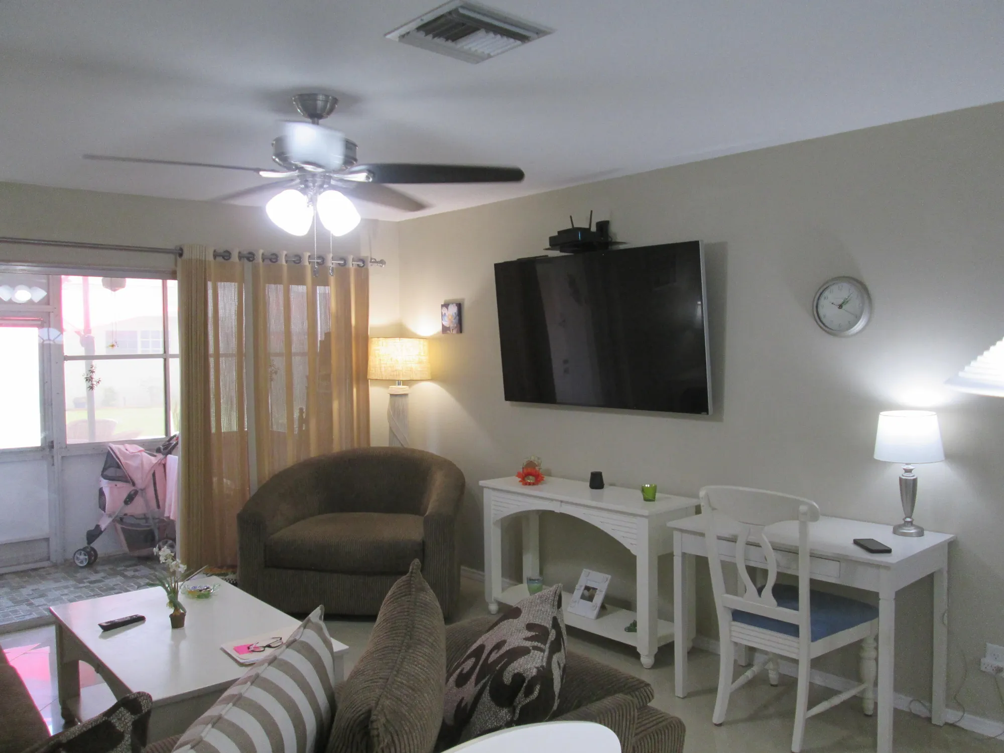 Property Slideshow image 12 of 46 | 2670 barkley dr e unit ee e, West Palm Beach, FL, 33415