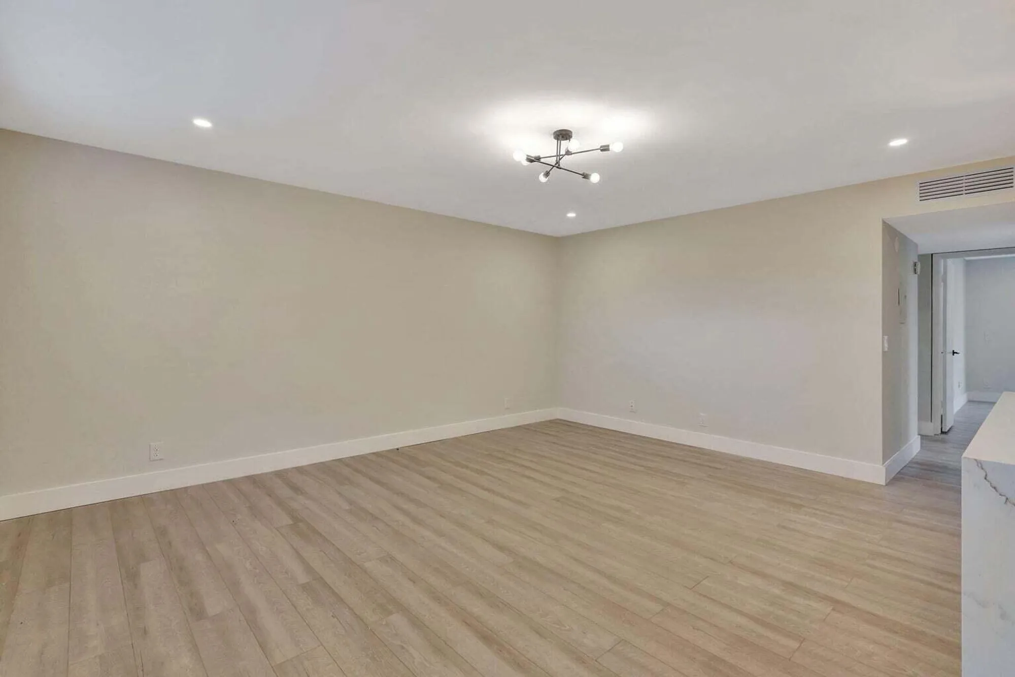 Property Slideshow image 6 of 55 | 802 burgundy q, Delray Beach, FL, 33484