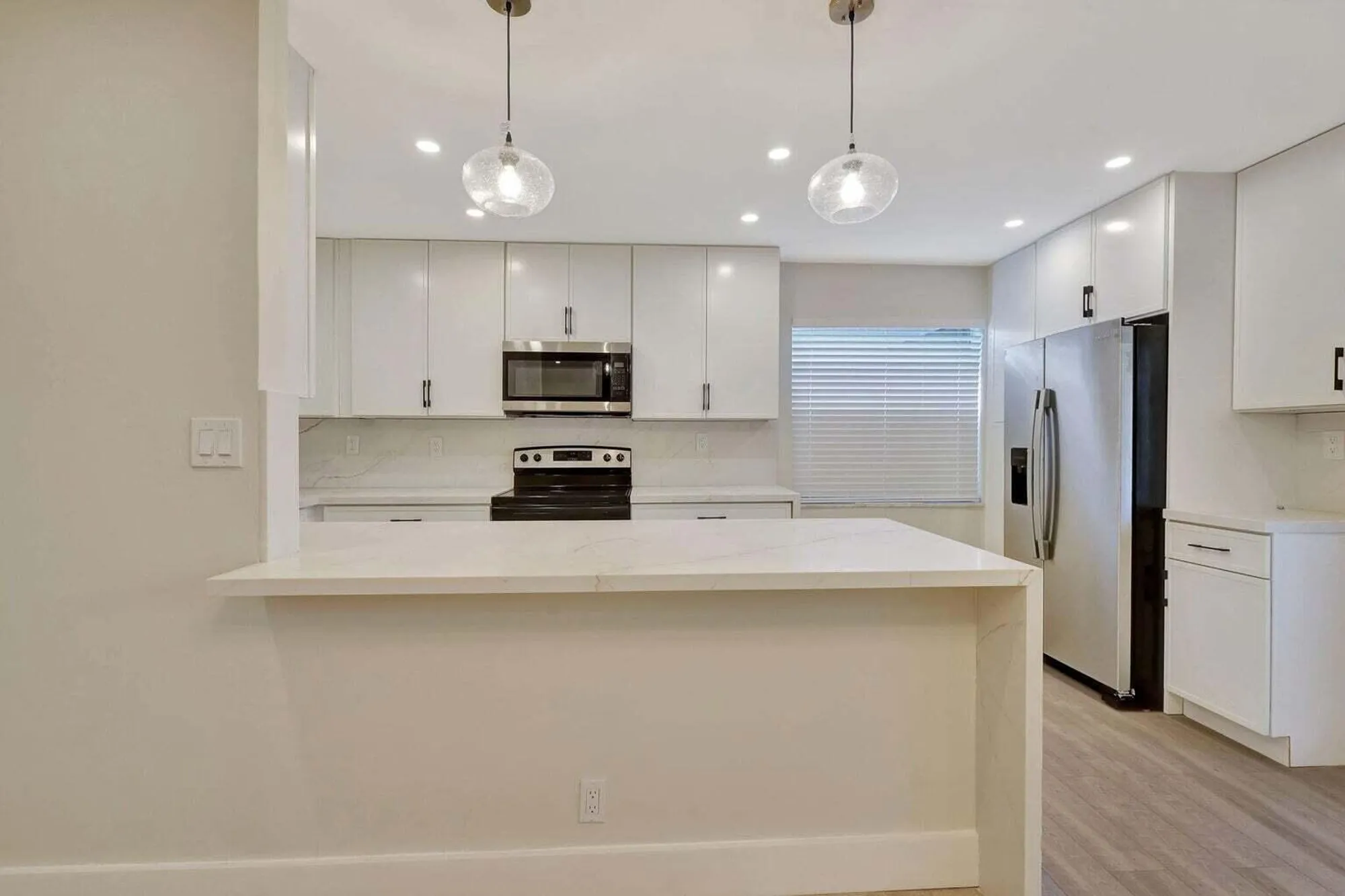 Property Slideshow image 10 of 55 | 802 burgundy q, Delray Beach, FL, 33484