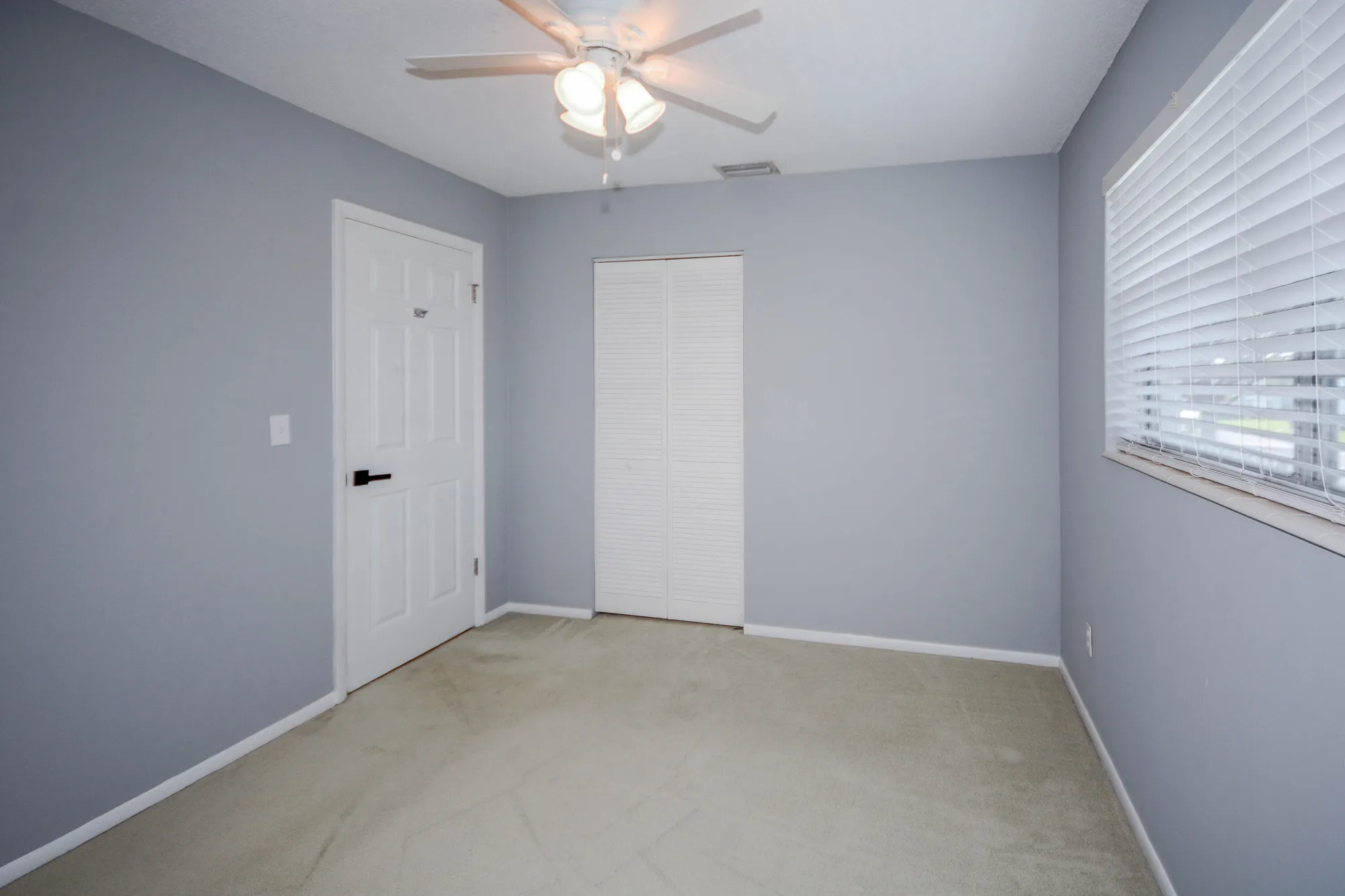 Property Slideshow image 17 of 28 | 2950 se ocean blvd 1-7, Stuart, FL, 34996