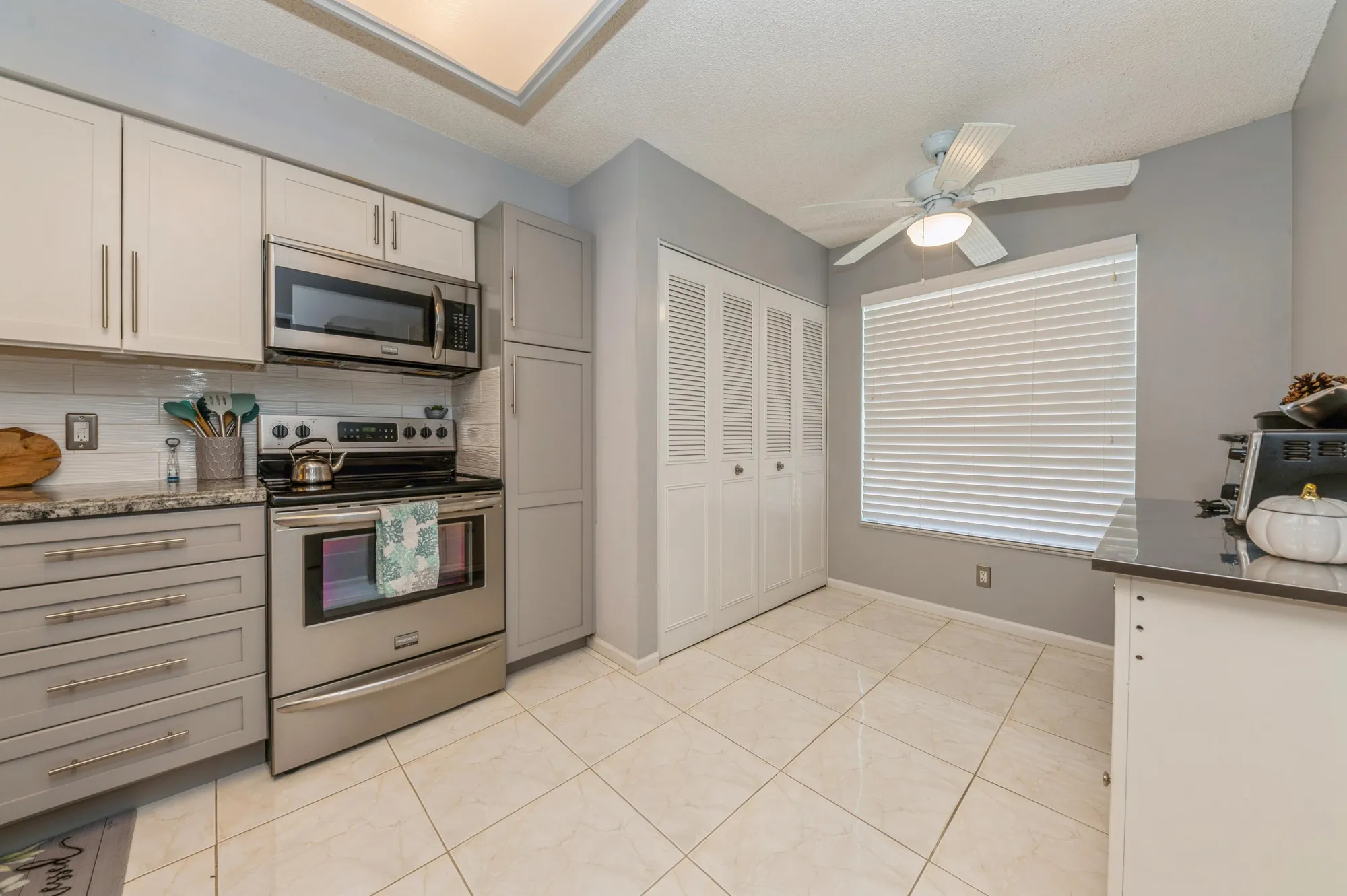 Property Slideshow image 9 of 21 | 14527 bonaire blvd apt 303, Delray Beach, FL, 33446