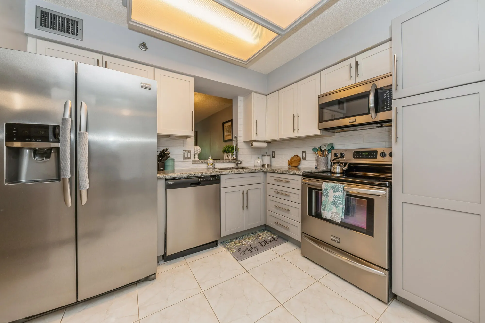 Property Slideshow image 10 of 21 | 14527 bonaire blvd apt 303, Delray Beach, FL, 33446