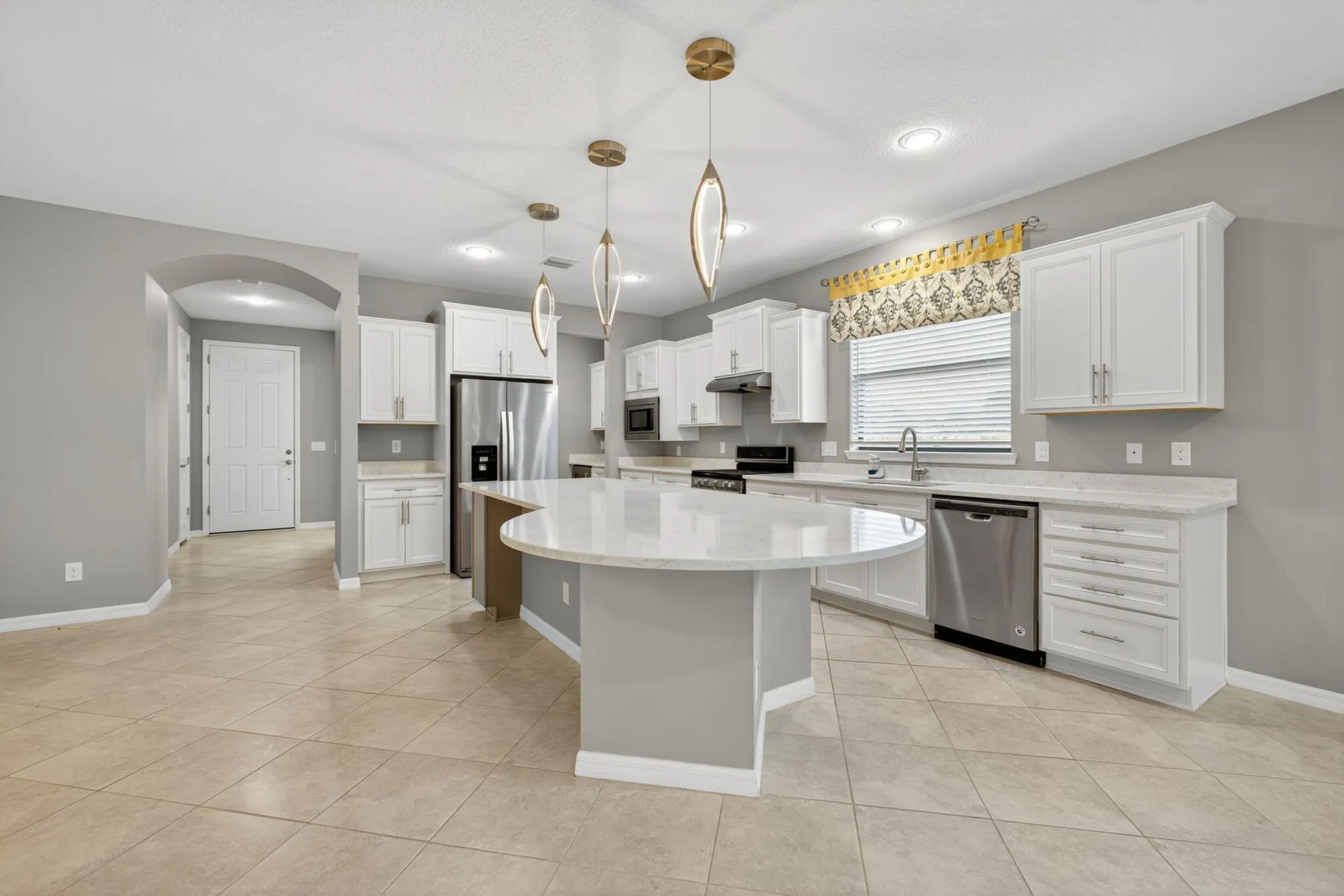 Property Slideshow image 14 of 77 | 194 se courances dr, Port Saint Lucie, FL, 34984