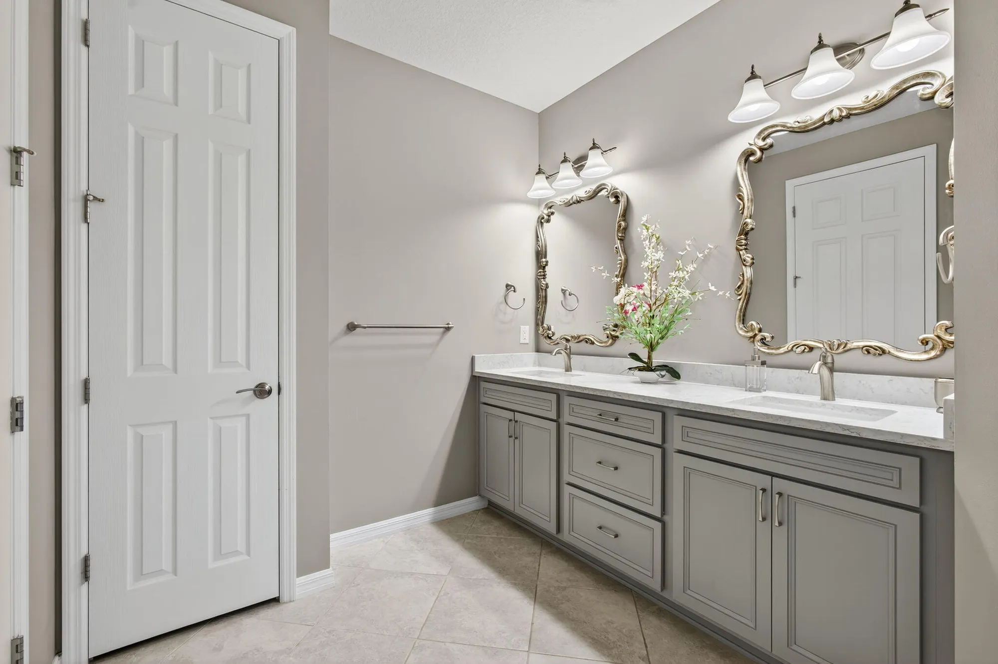 Property Slideshow image 33 of 77 | 194 se courances dr, Port Saint Lucie, FL, 34984