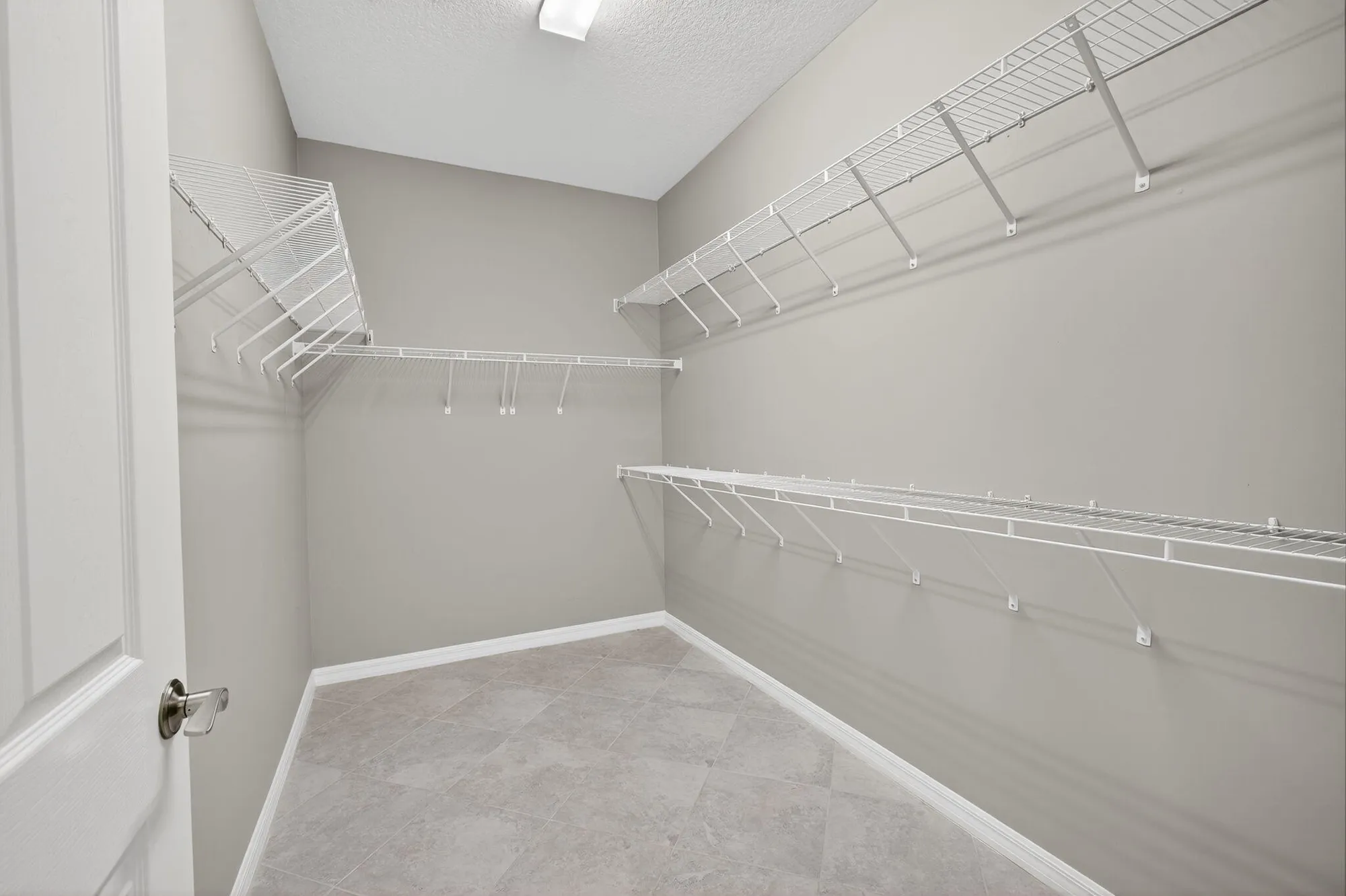 Property Slideshow image 35 of 77 | 194 se courances dr, Port Saint Lucie, FL, 34984