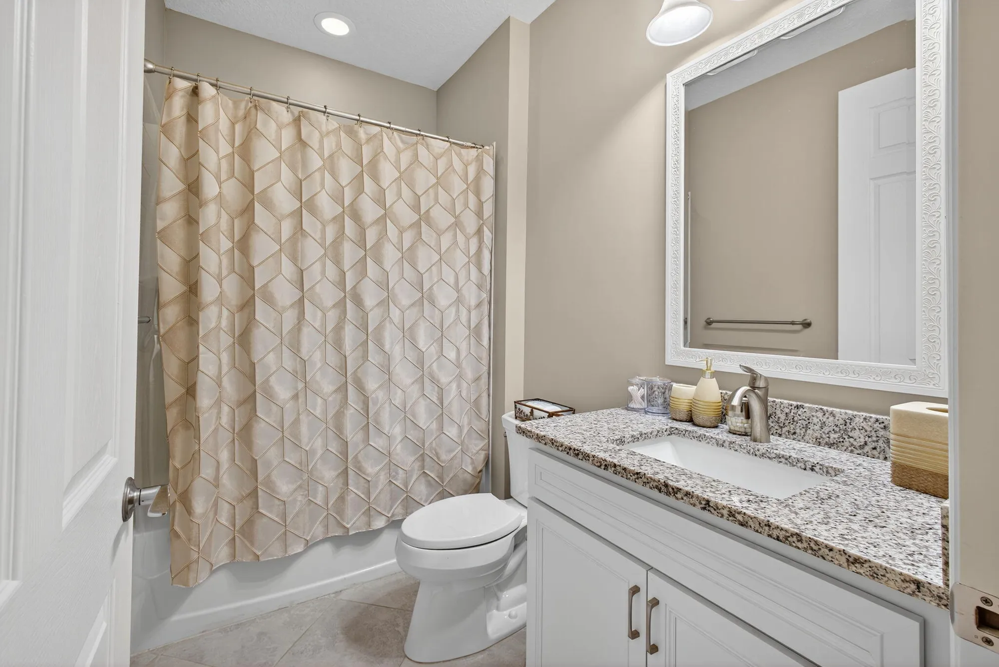 Property Slideshow image 37 of 77 | 194 se courances dr, Port Saint Lucie, FL, 34984