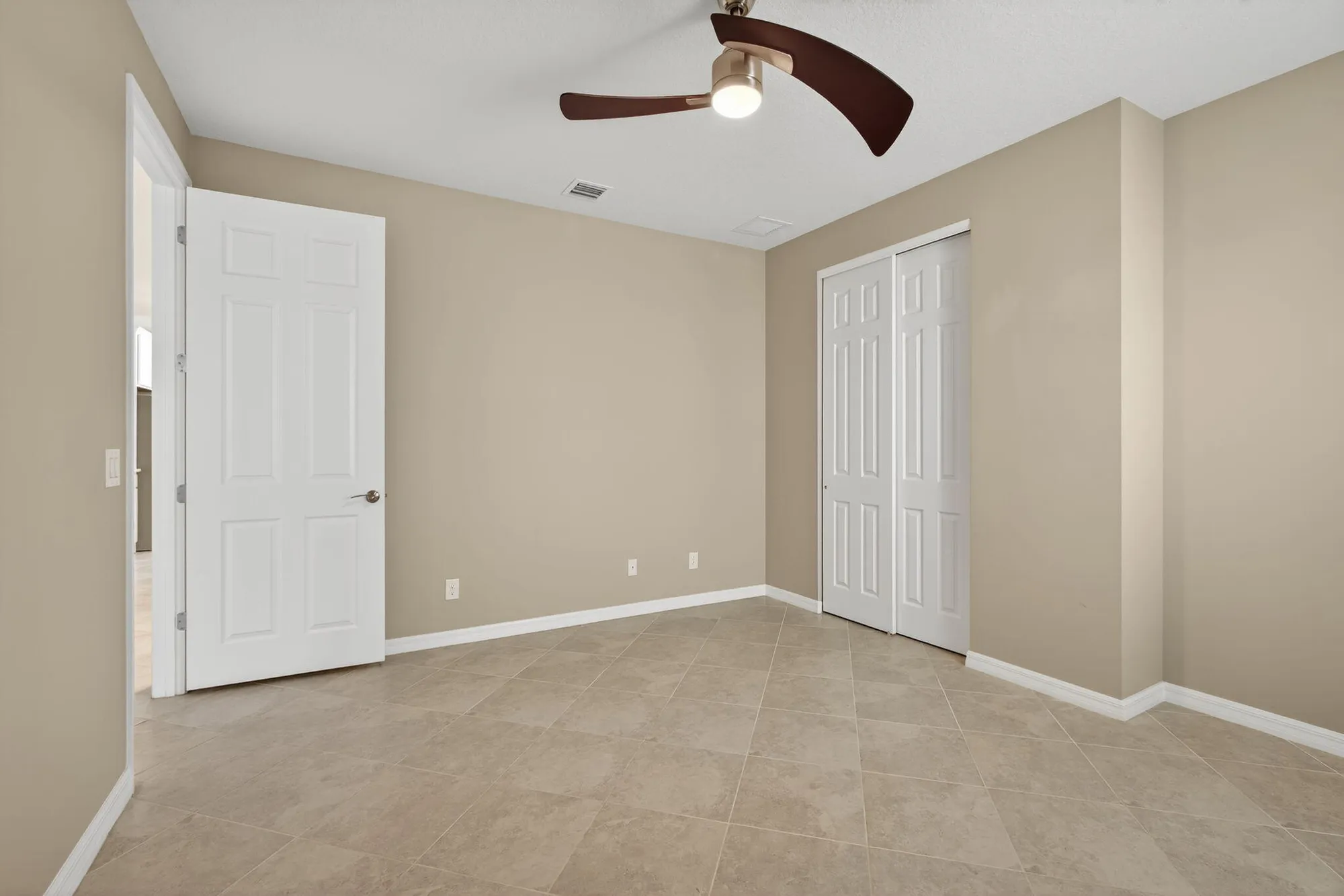 Property Slideshow image 45 of 77 | 194 se courances dr, Port Saint Lucie, FL, 34984