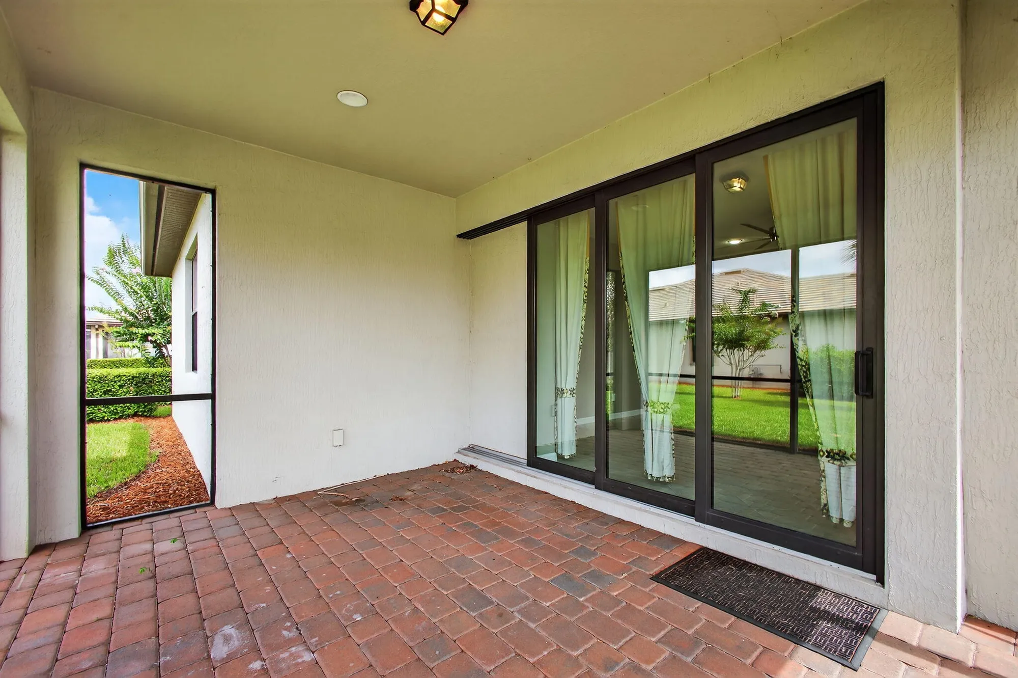 Property Slideshow image 50 of 77 | 194 se courances dr, Port Saint Lucie, FL, 34984
