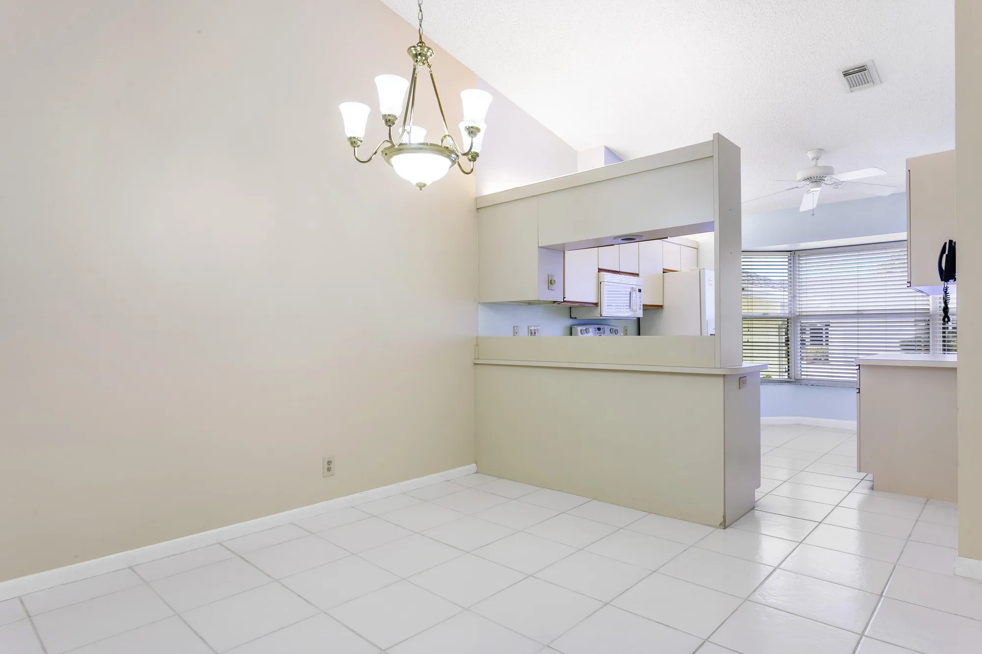 Property Slideshow image 5 of 31 | 8187 se fox hill pl, Hobe Sound, FL, 33455