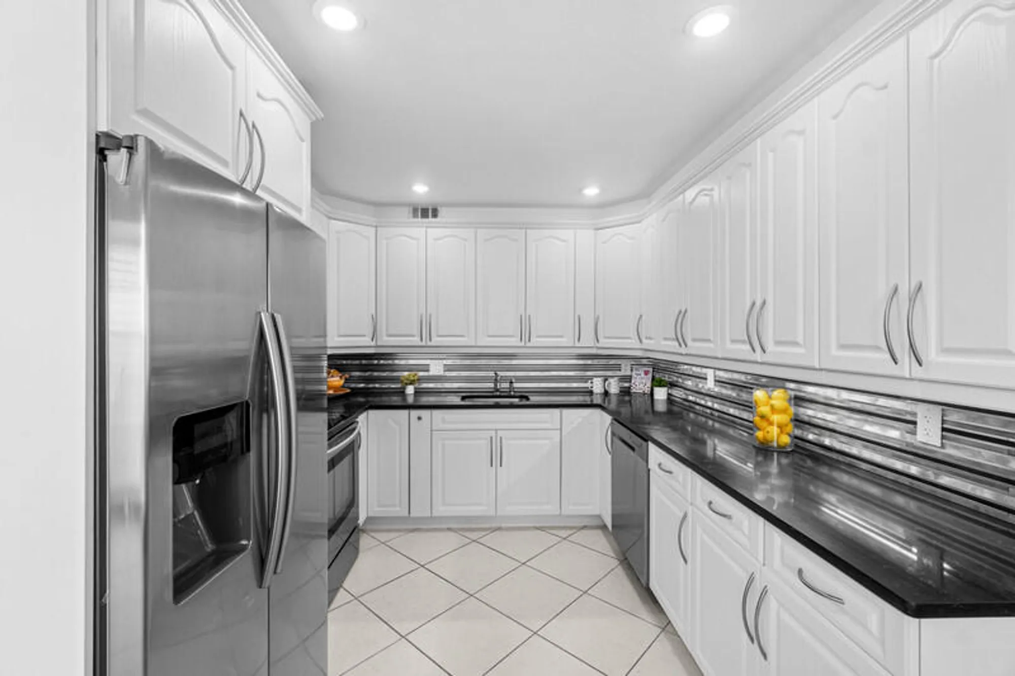 Property Slideshow image 7 of 16 | 4013 yarmouth a, Boca Raton, FL, 33434