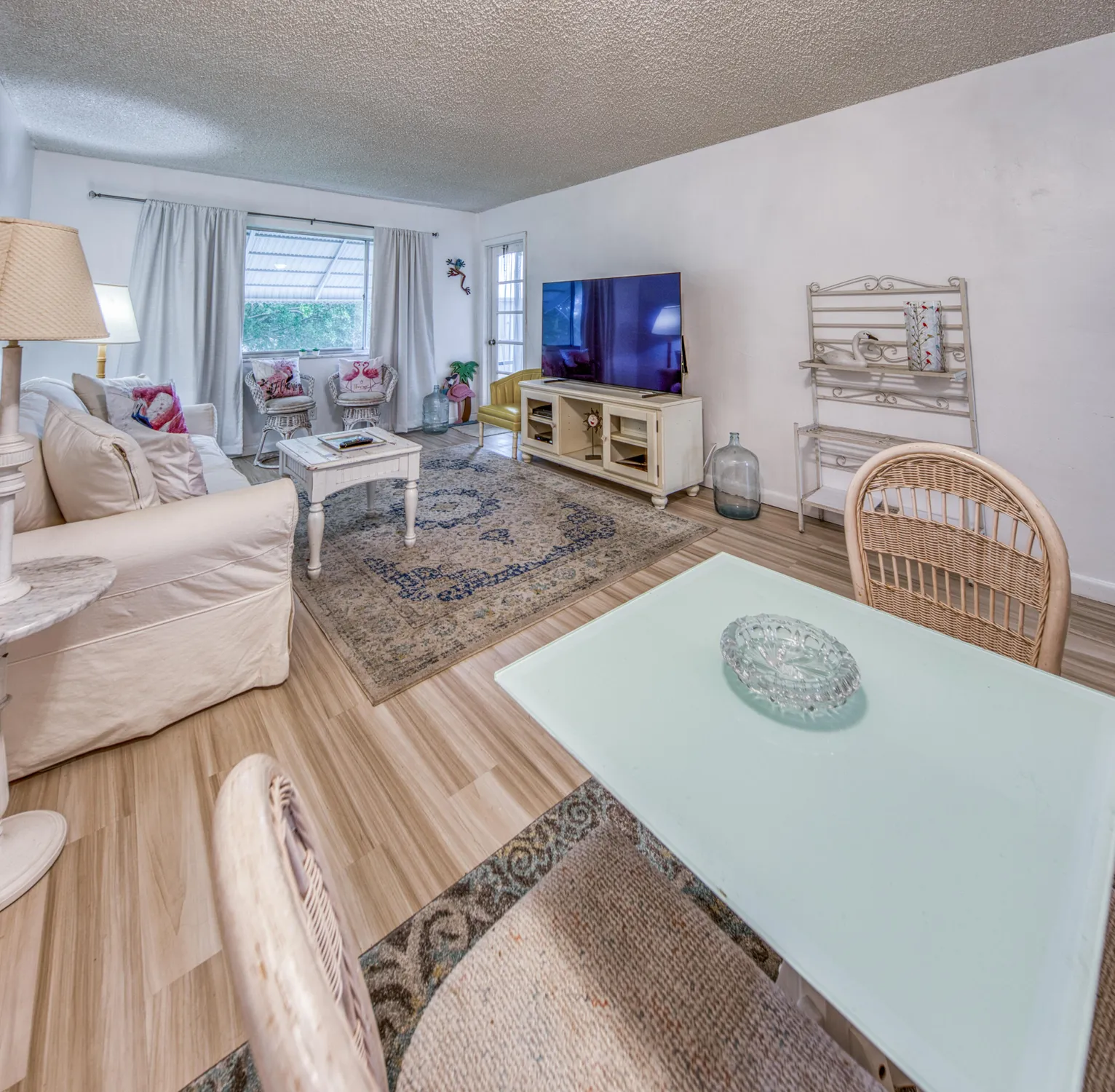 Property Slideshow image 10 of 29 | 2615 garden dr n apt 308, Lake Worth, FL, 33461