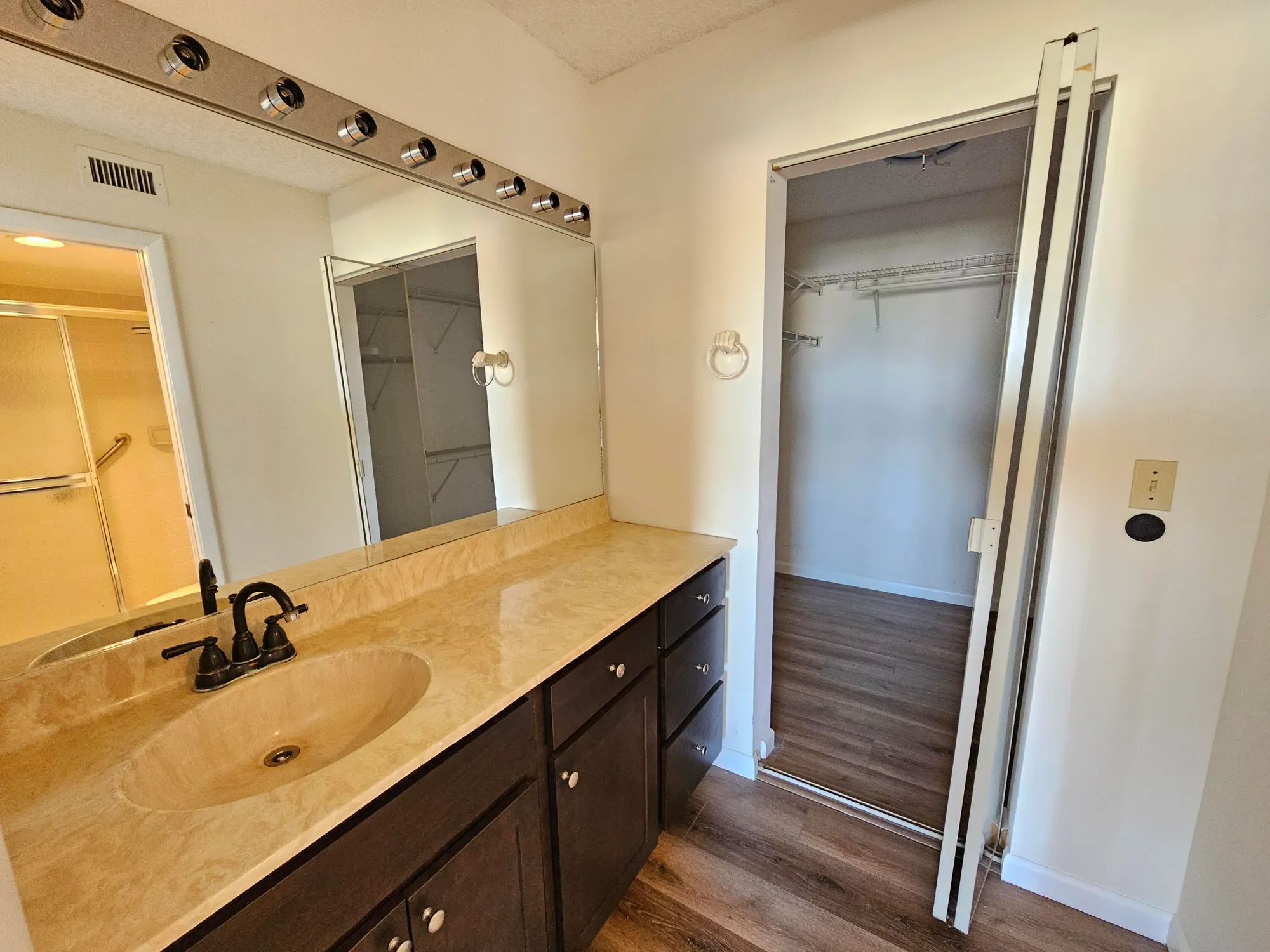 Property Slideshow image 11 of 17 | 4725 lucerne lakes blvd 413, Lake Worth, FL, 33467